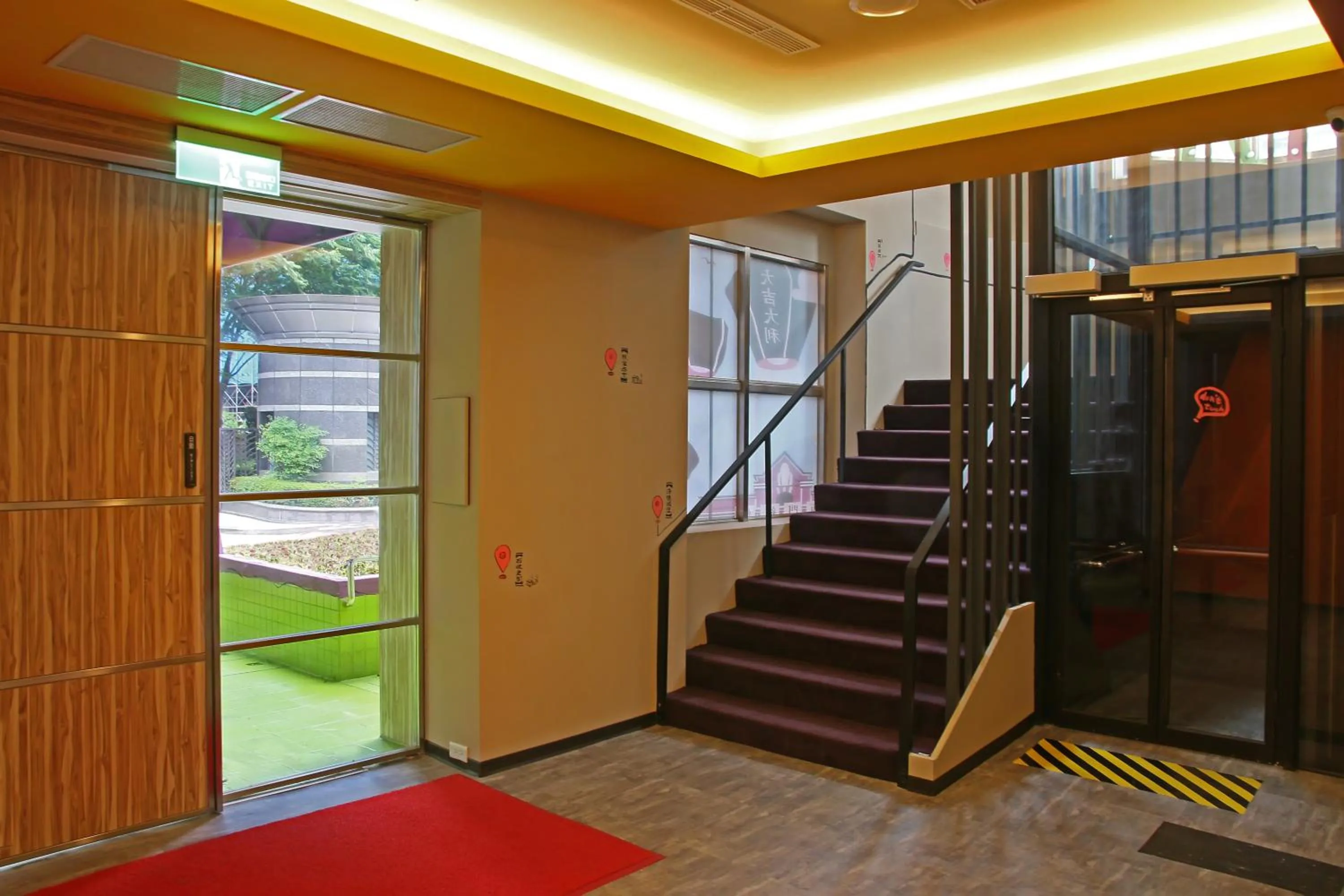 Lobby or reception in Backpackers Hostel - Taipei Changchun