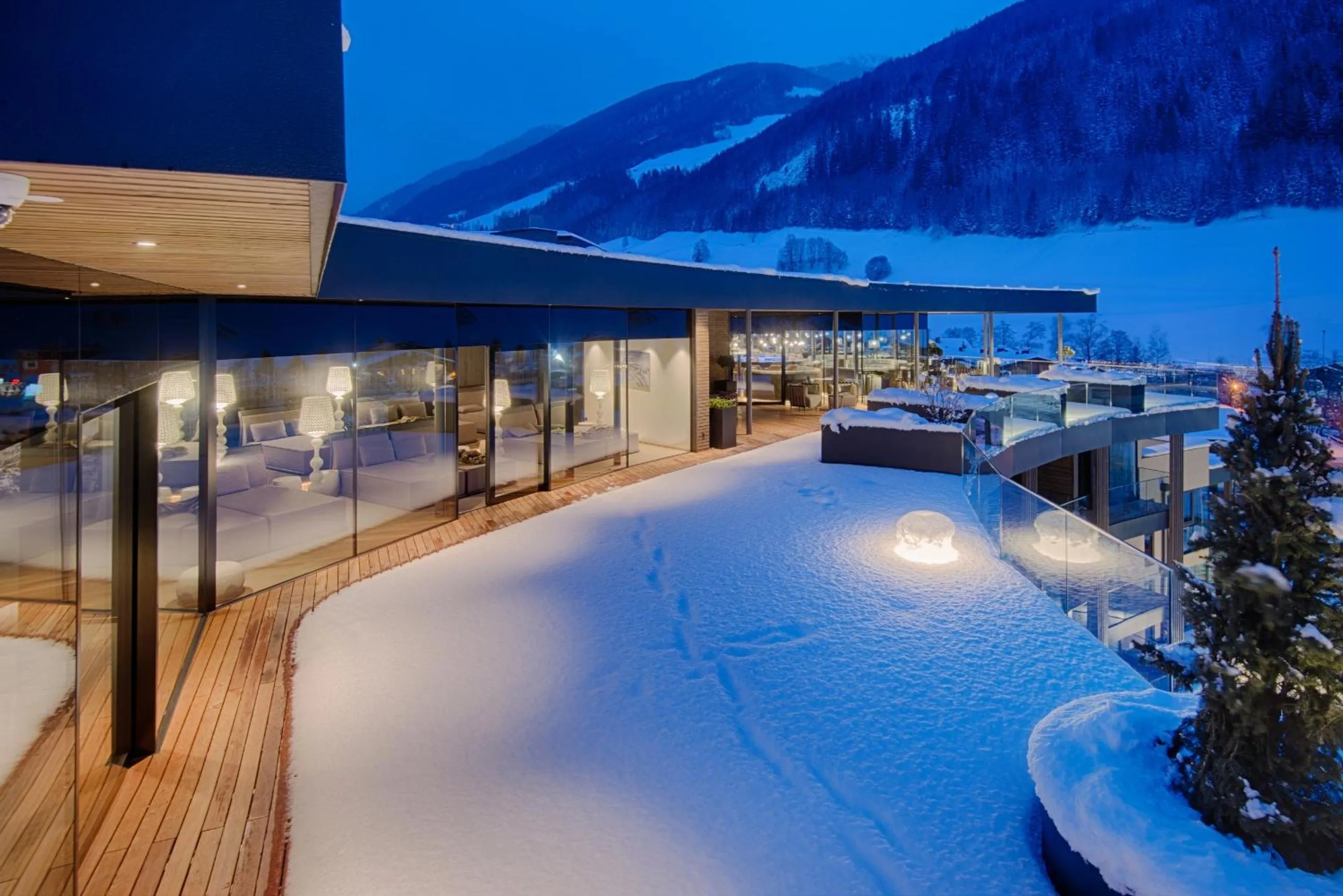 Swimming pool in LUNARIS Wellnessresort