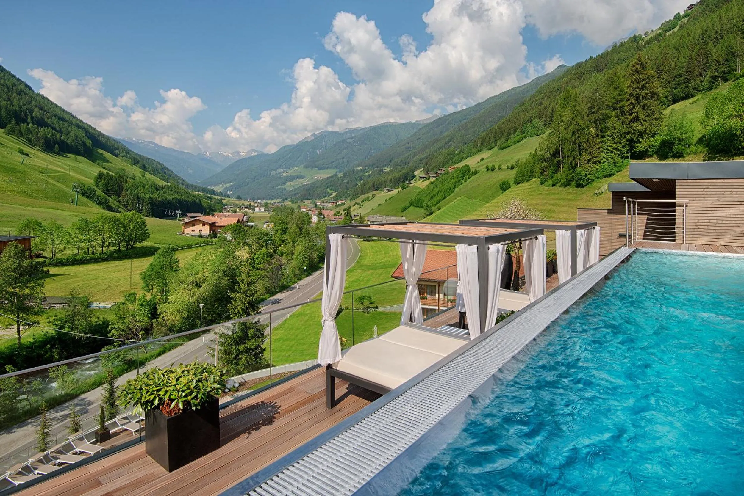 Hot Tub in LUNARIS Wellnessresort