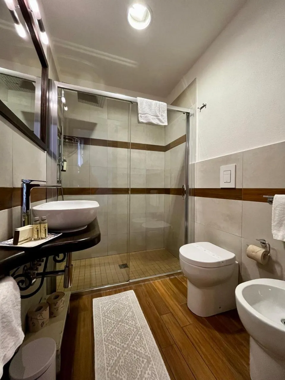 Shower in Palmasera Charming Rooms