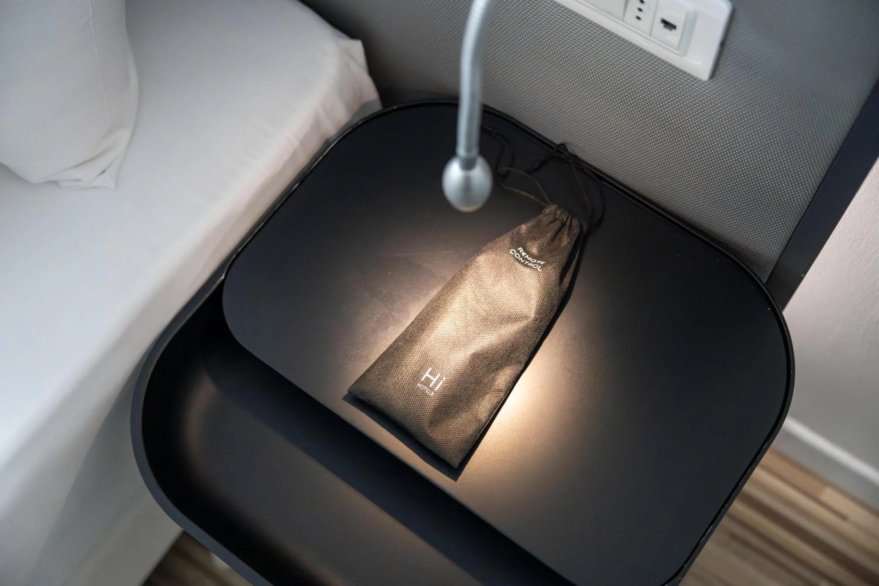 Bedroom in SeeLE Garda Hotel