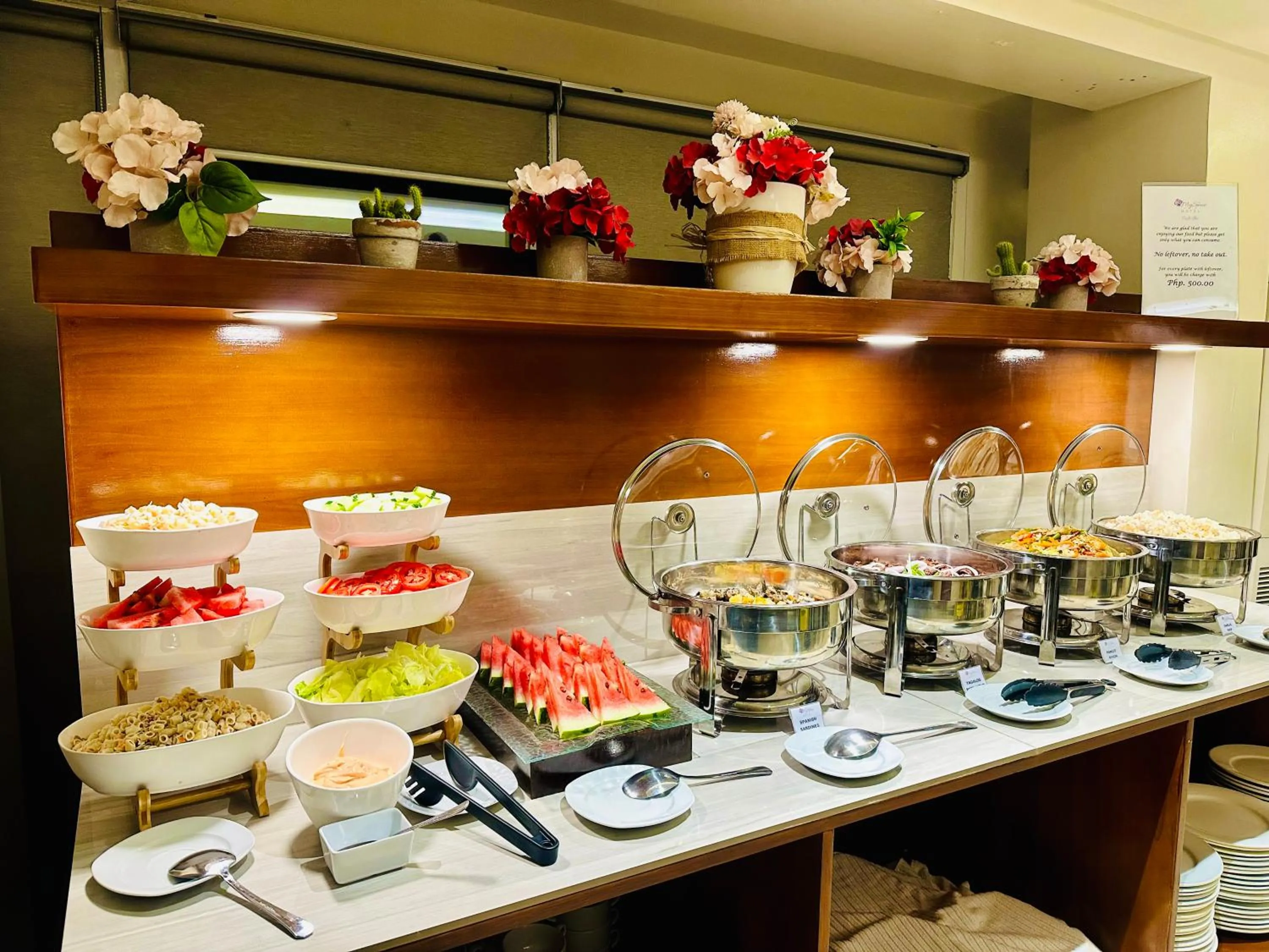 Restaurant/places to eat in MySpace Hotel @BGC