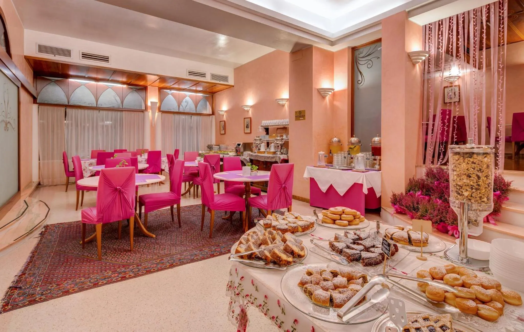 Buffet breakfast in Residence San Giusto