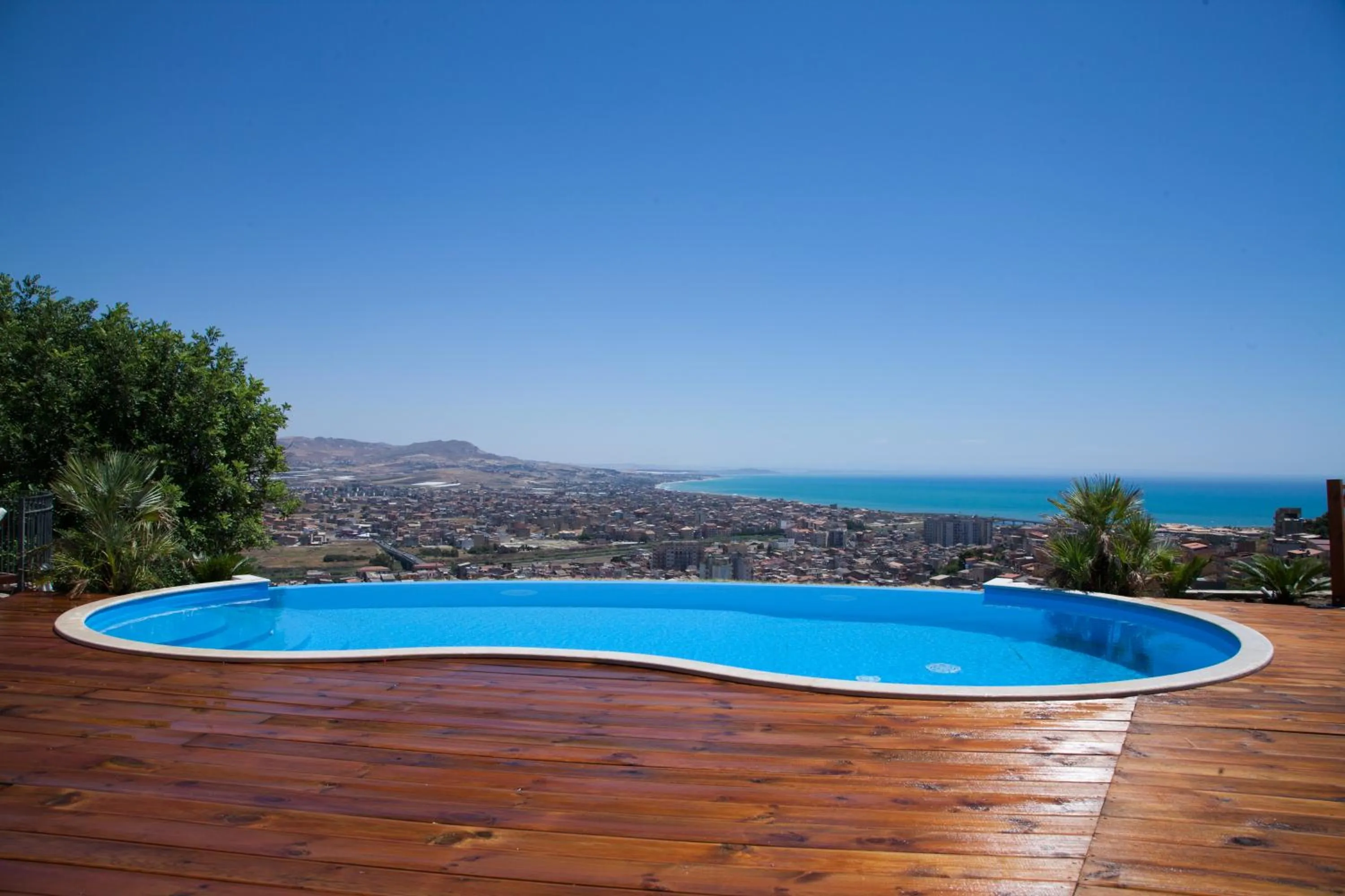 Pool view in Relais Villa Giuliana