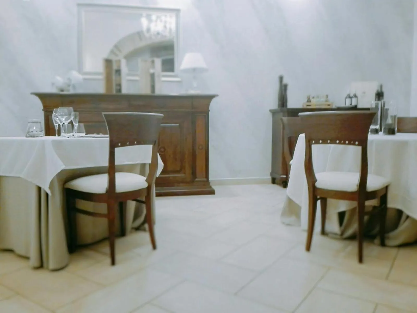 Restaurant/places to eat in Relais Villa Giuliana