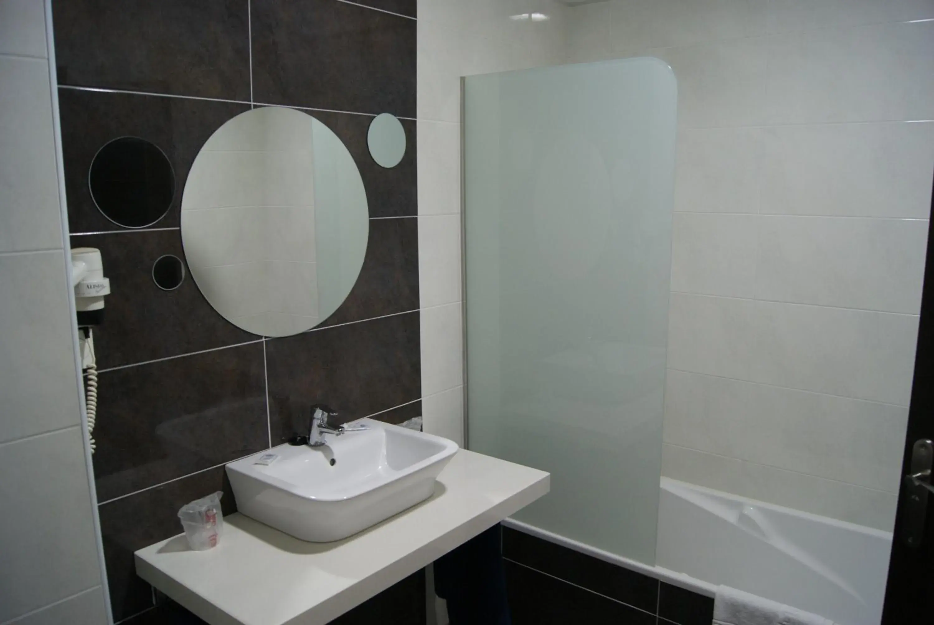 Double or Twin Room - single occupancy in Hotel Doña Luisa Double or Twin Room - single occupancy in Hotel Doña Luisa