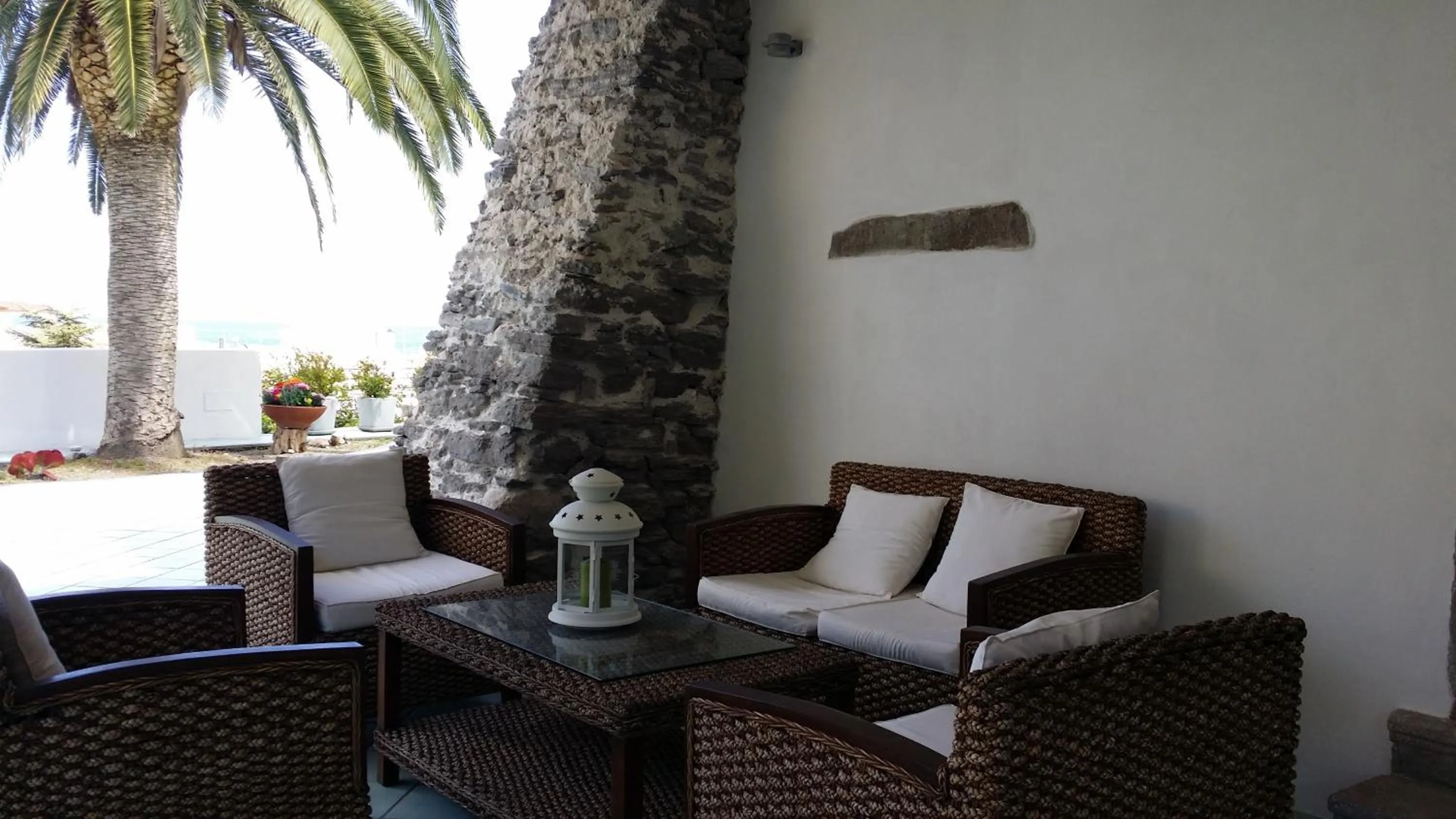 Patio in La Zagara Hotel