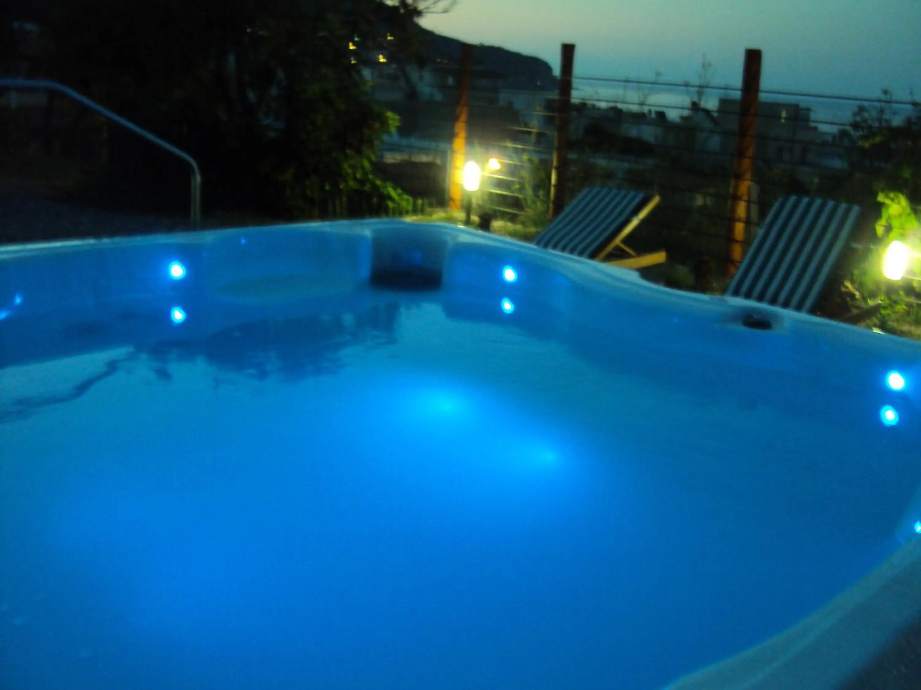 Hot Tub in La Zagara Hotel