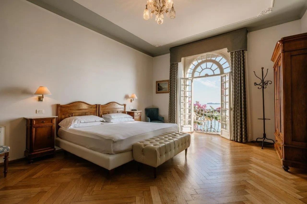 Bed in Hotel Monte Baldo e Villa Acquarone