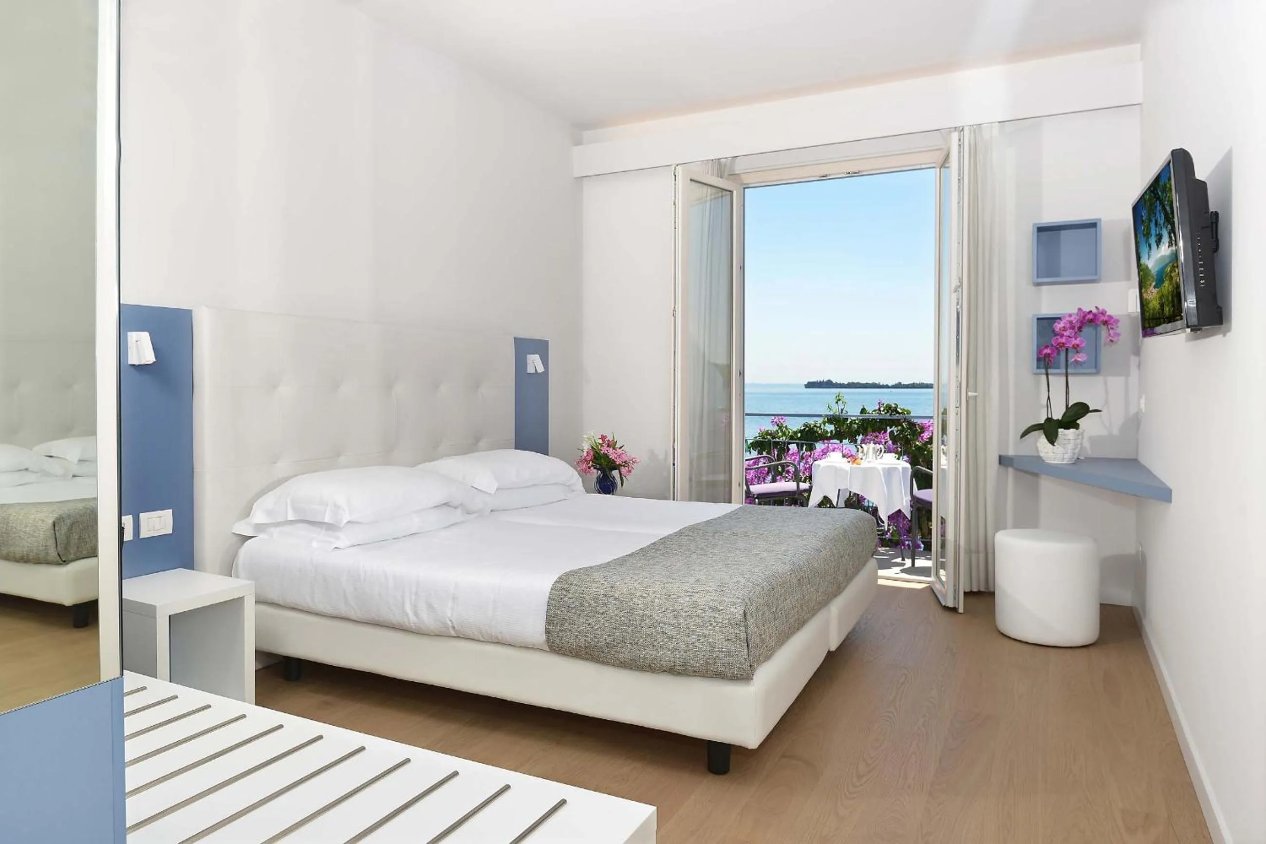 Bed in Hotel Monte Baldo e Villa Acquarone