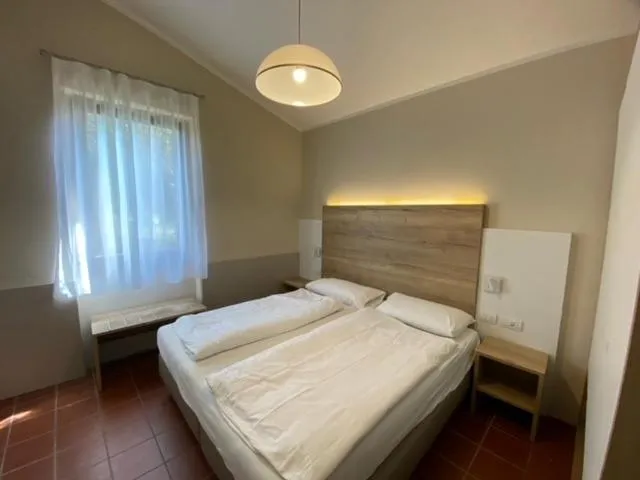 Bedroom, Bed in Residence Parco Del Garda
