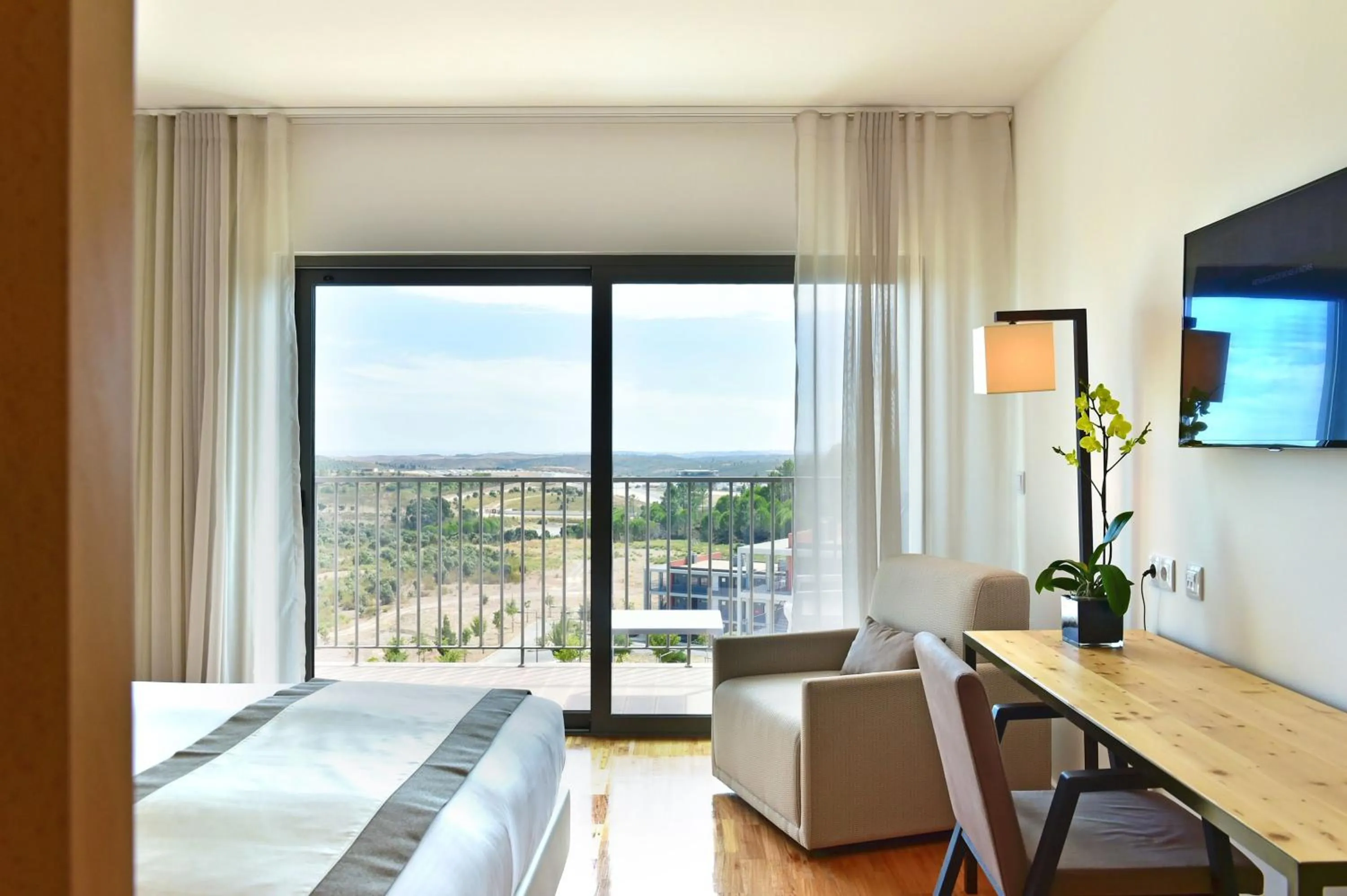 Bedroom, Bed in Algarve Race Resort - Hotel