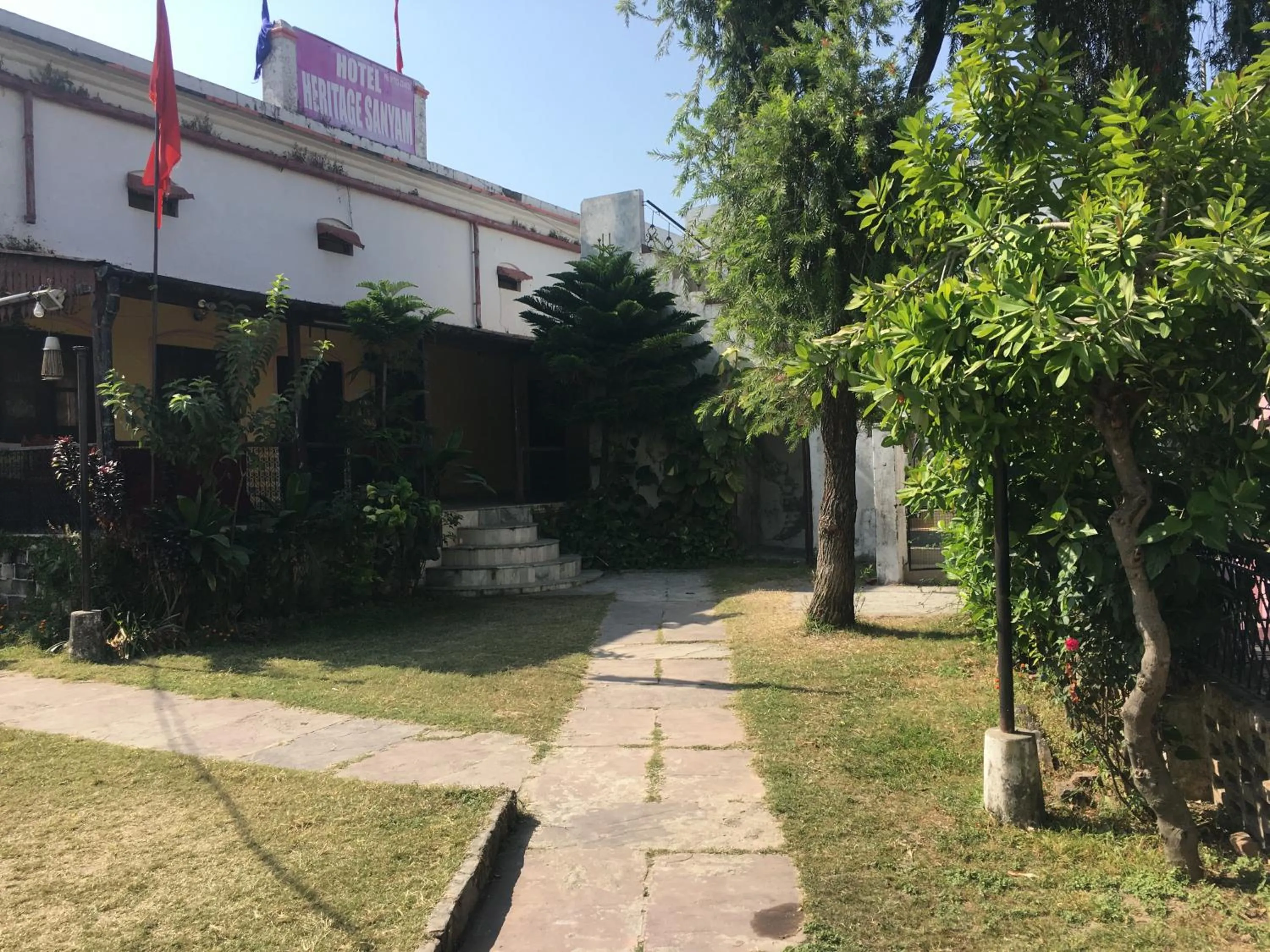 Garden in Hotel Heritage Sanyam