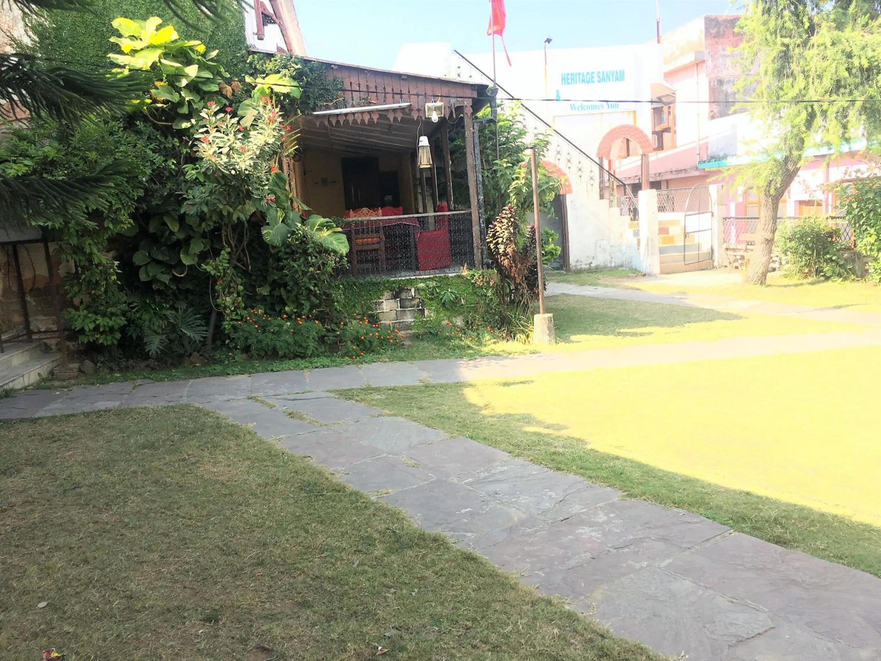 Garden in Hotel Heritage Sanyam