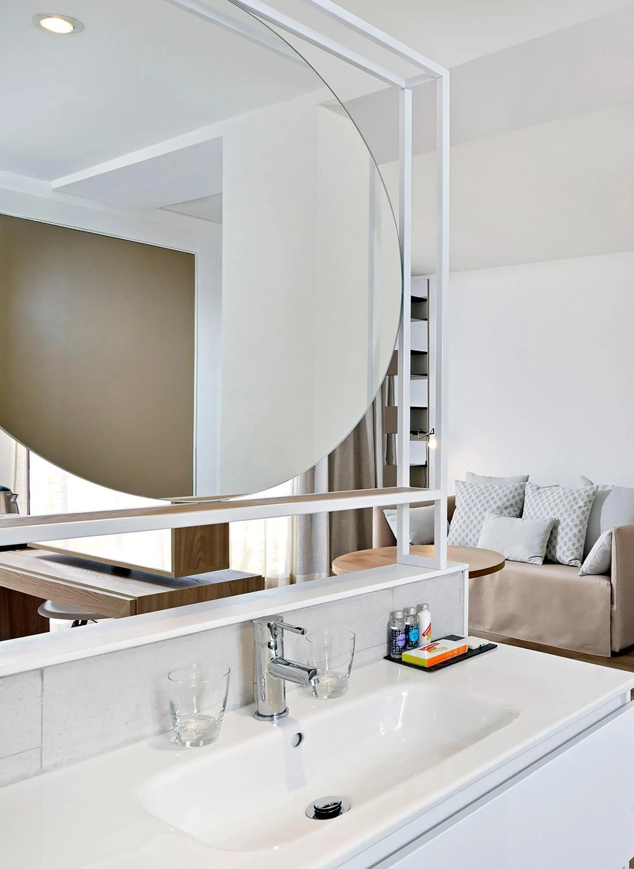 Bed in INNSiDE by Meliá Alcudia