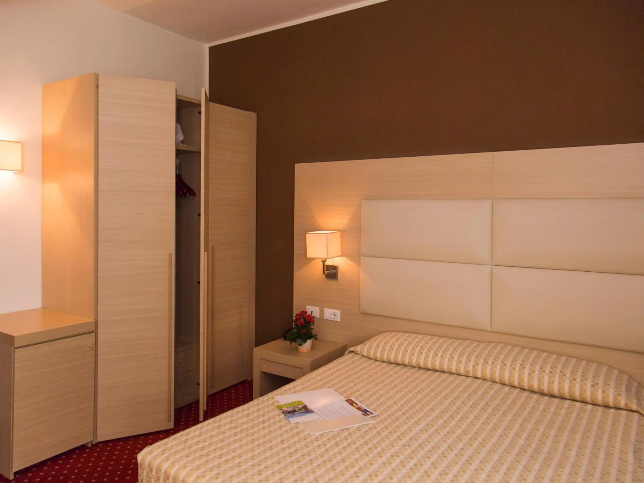 Photo of the whole room, Bed in Hotel Regina