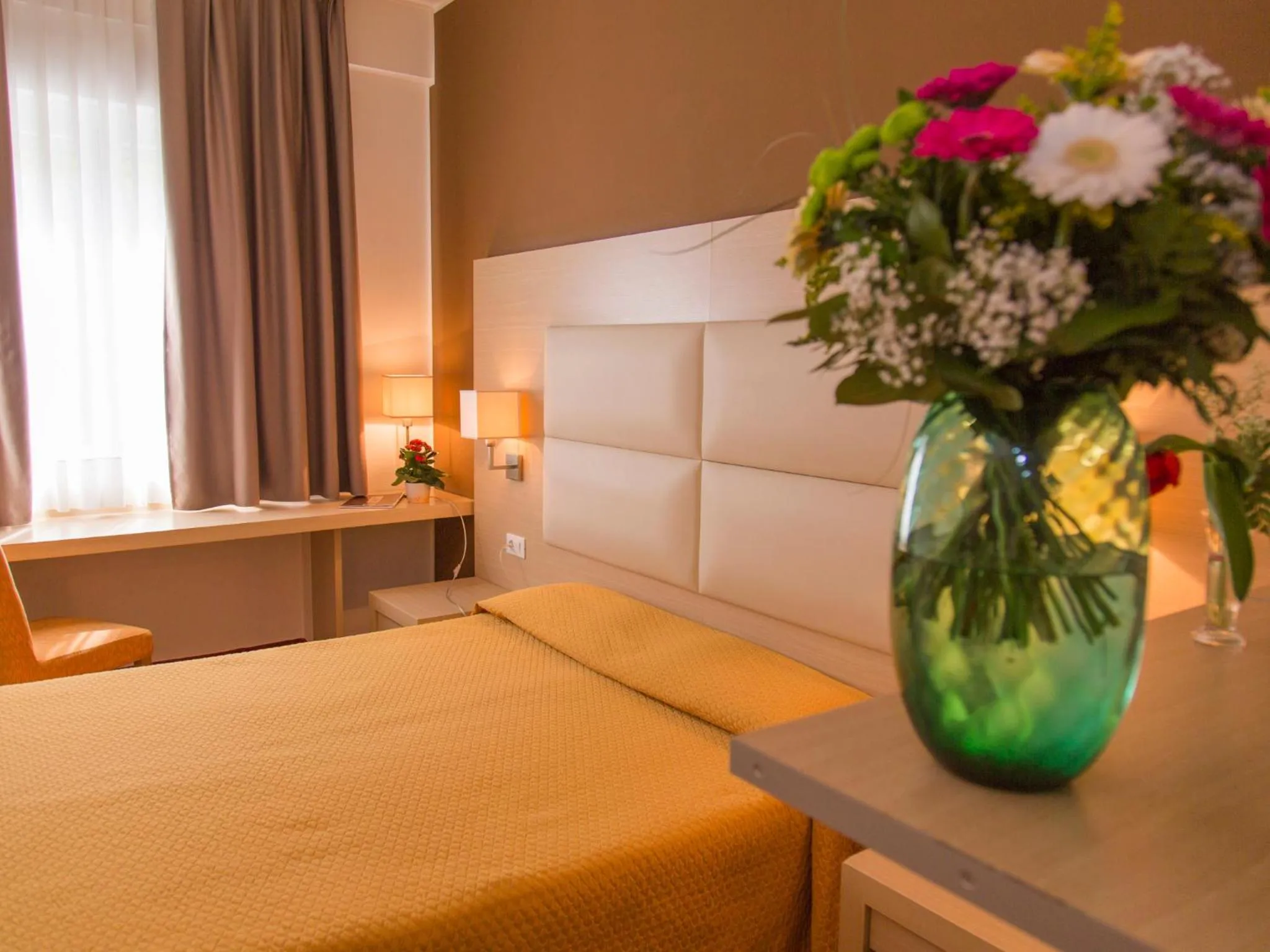 Photo of the whole room, Bed in Hotel Regina