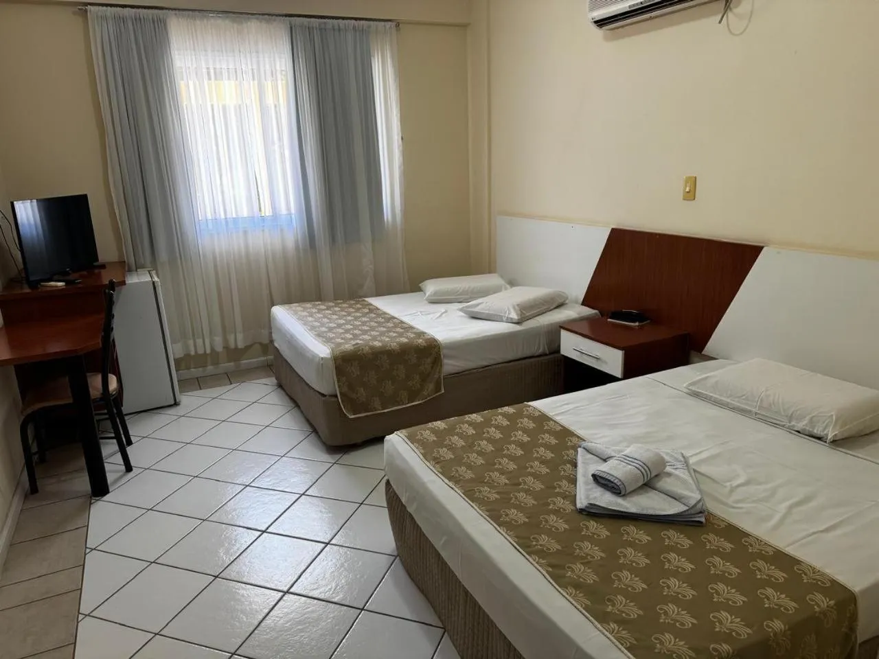 Bed in Fragata Hotel