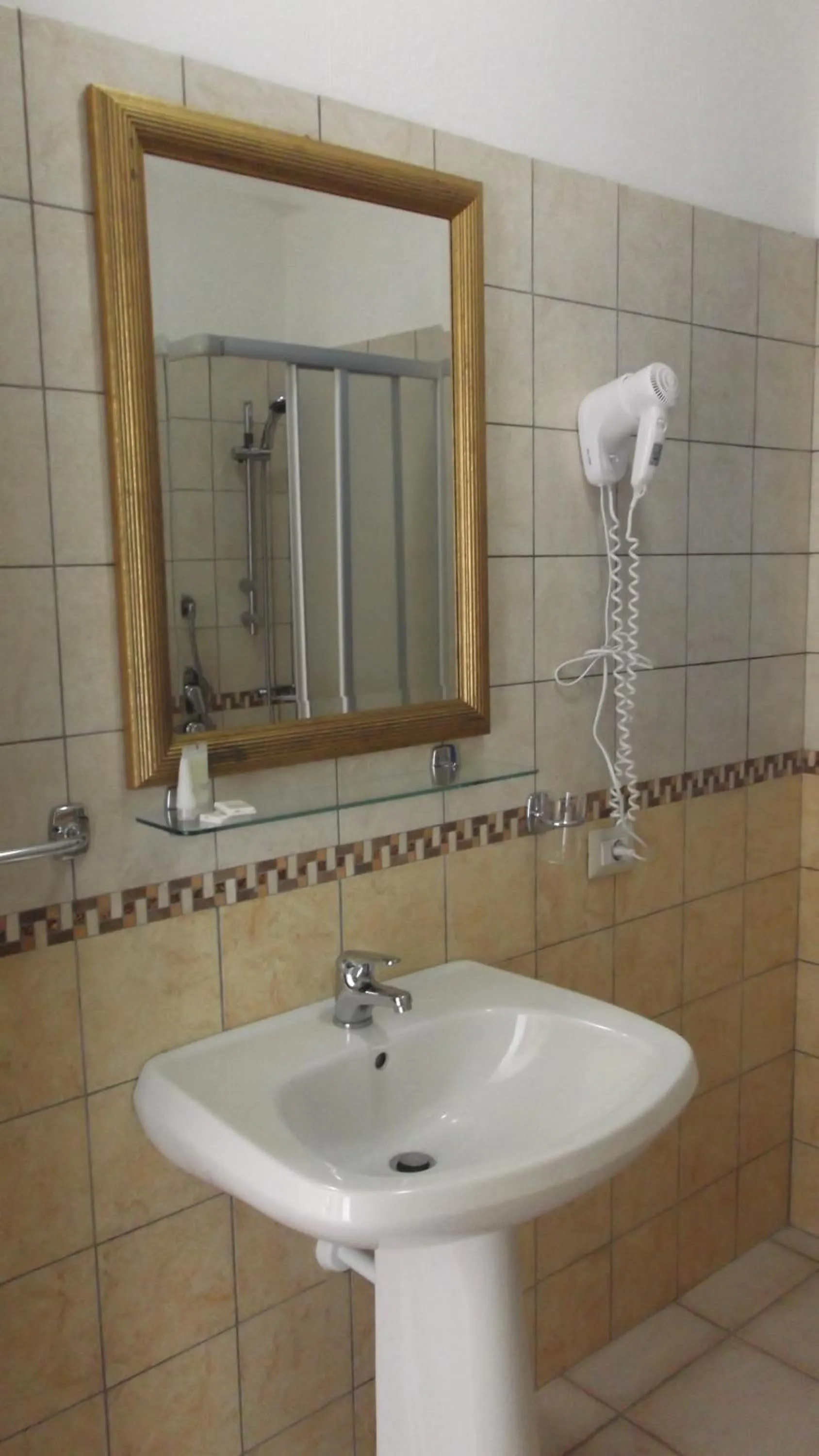 Bathroom in Hotel Baia Cea