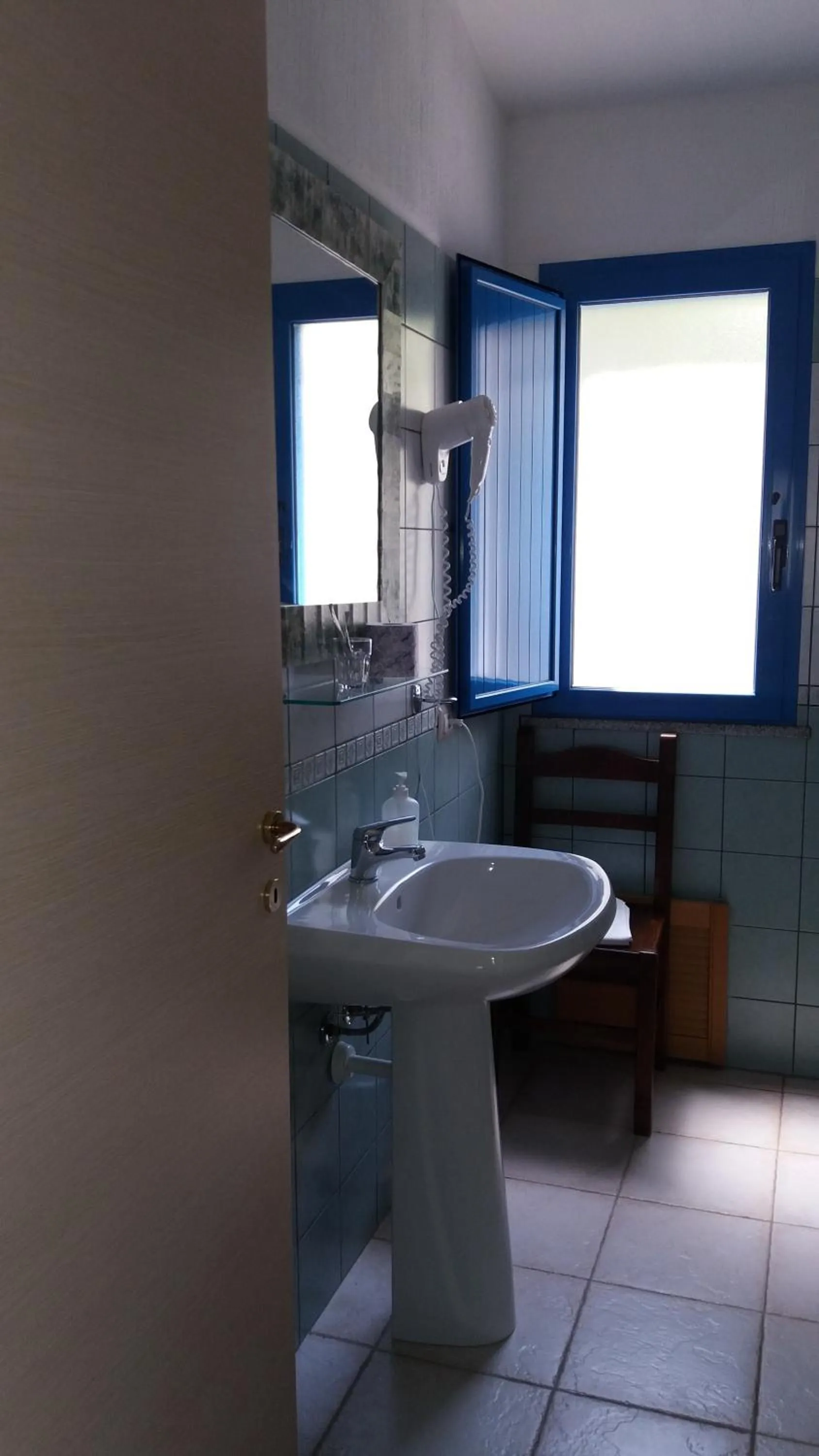 Bathroom in Hotel Baia Cea