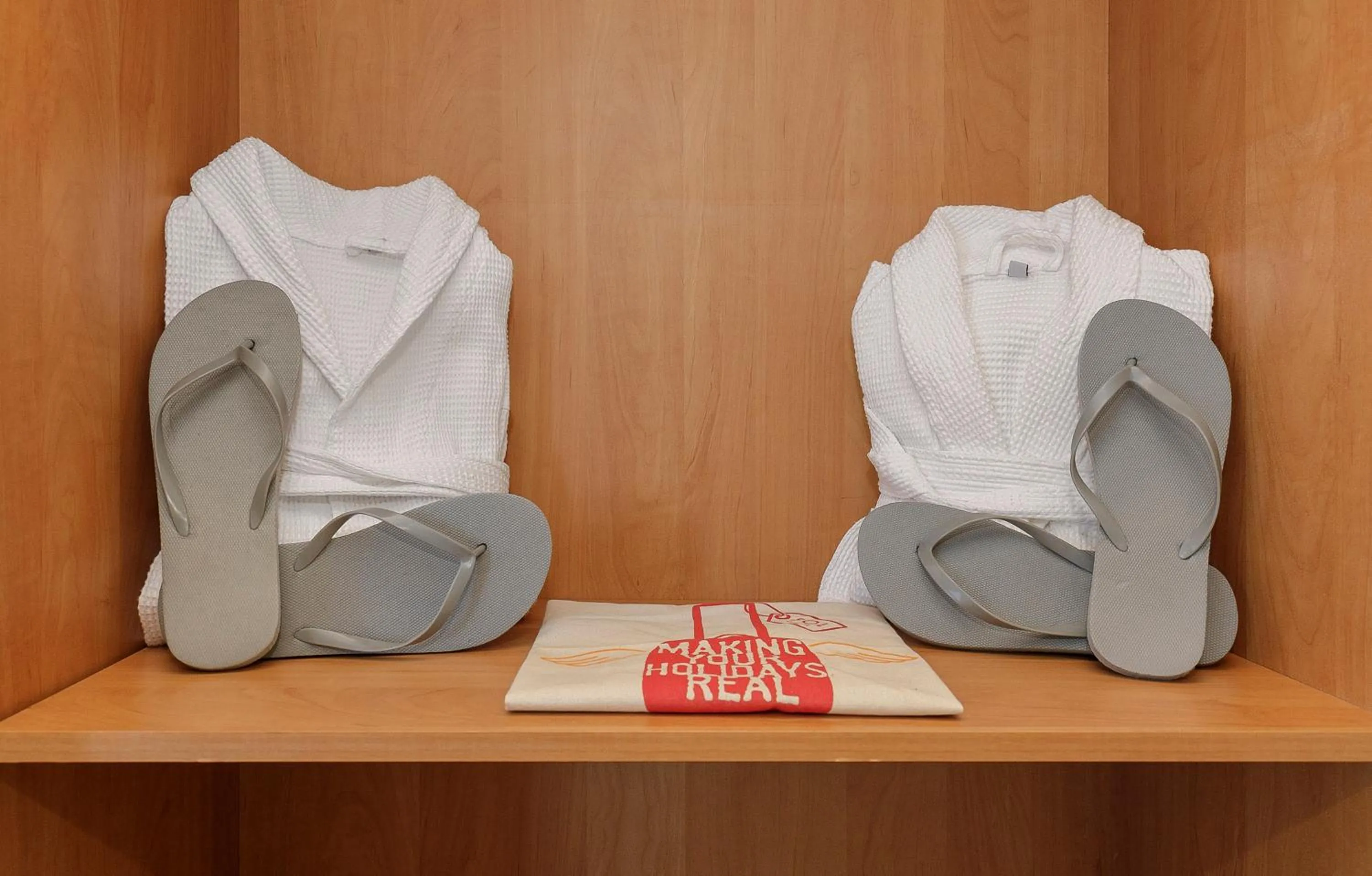 towels in Sol Torremolinos - Don Marco Adults Recommended