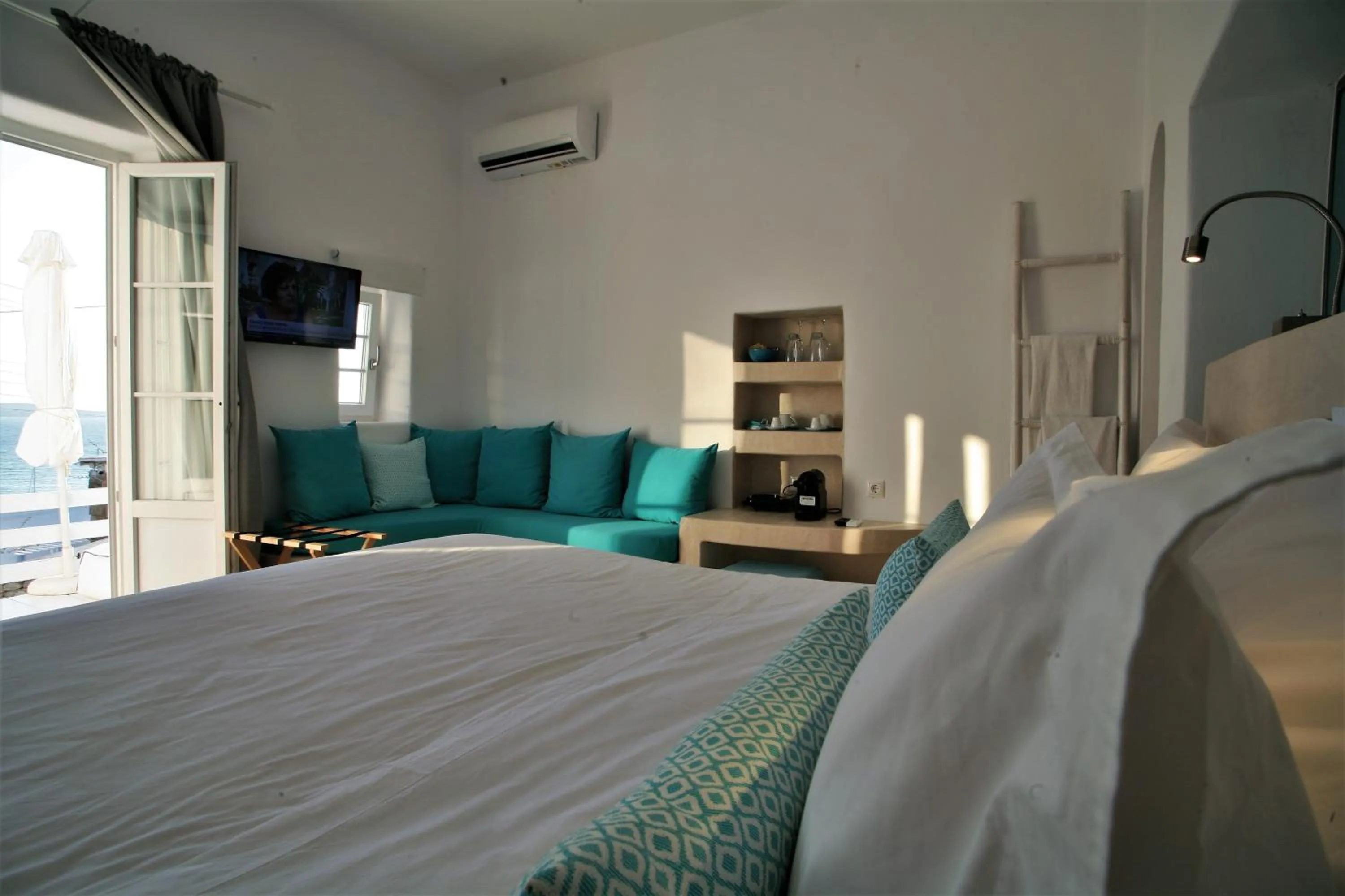 Bed in Mykonos Moussa