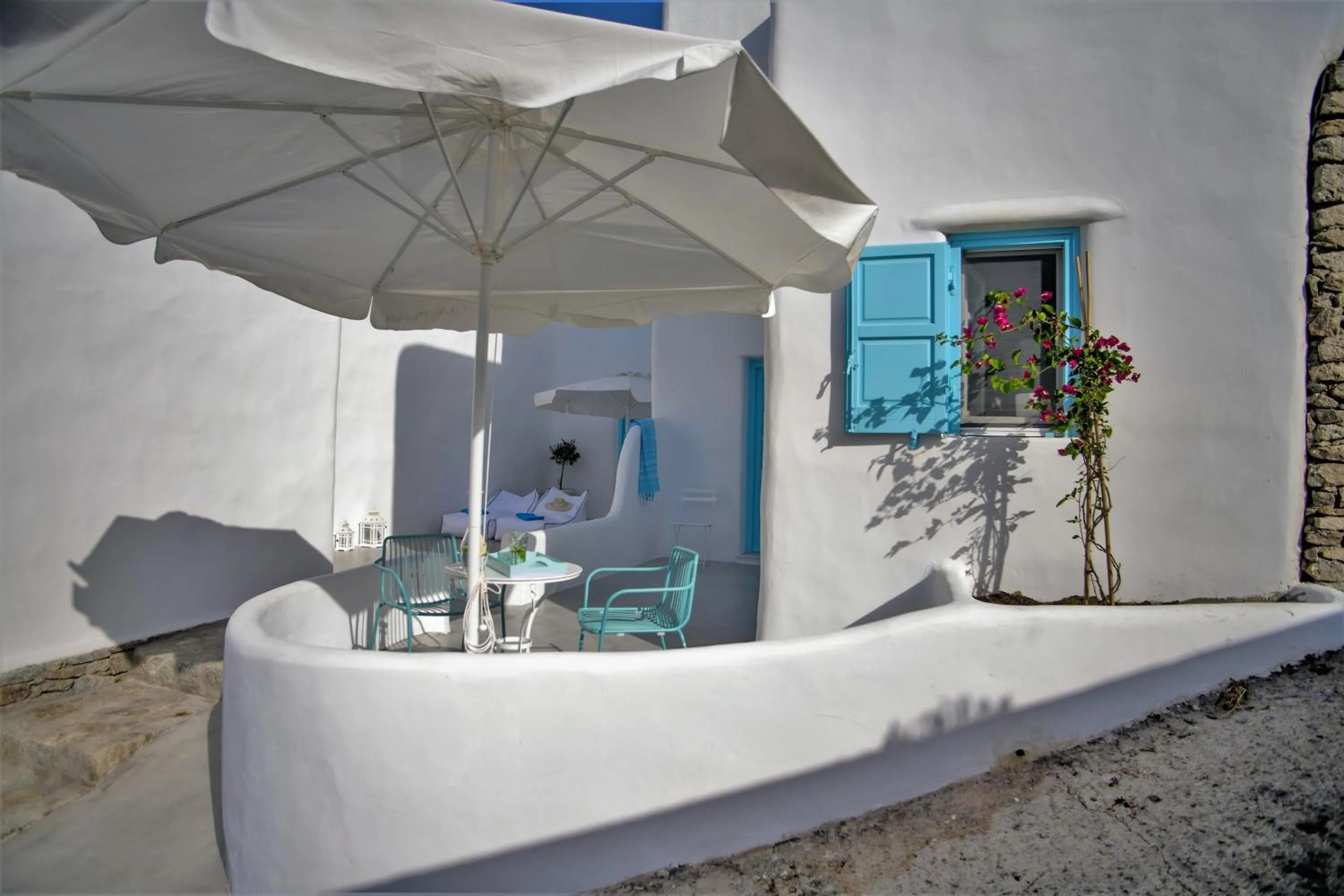 Property building in Mykonos Moussa
