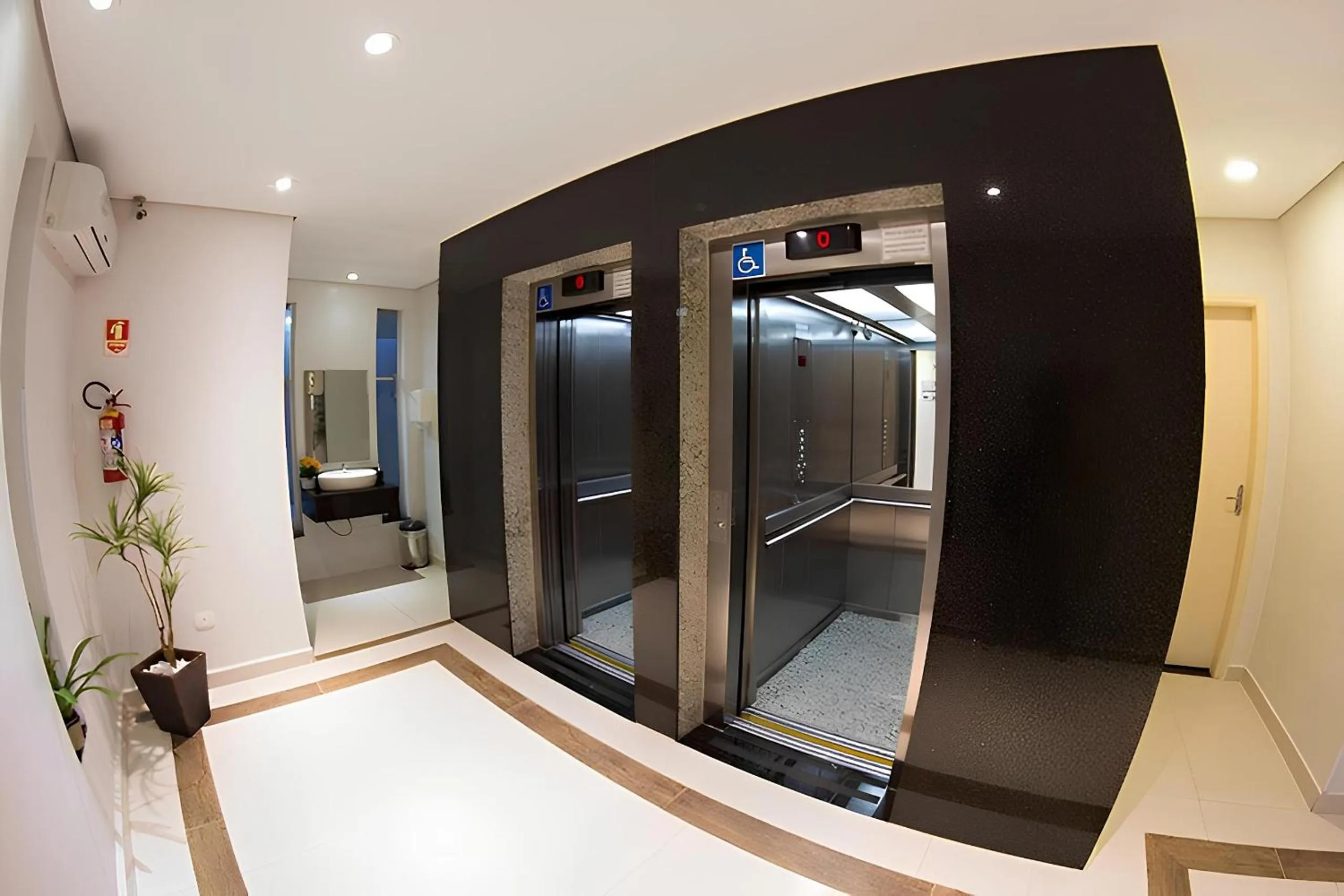 Lobby or reception in Hotel Toyo Inn