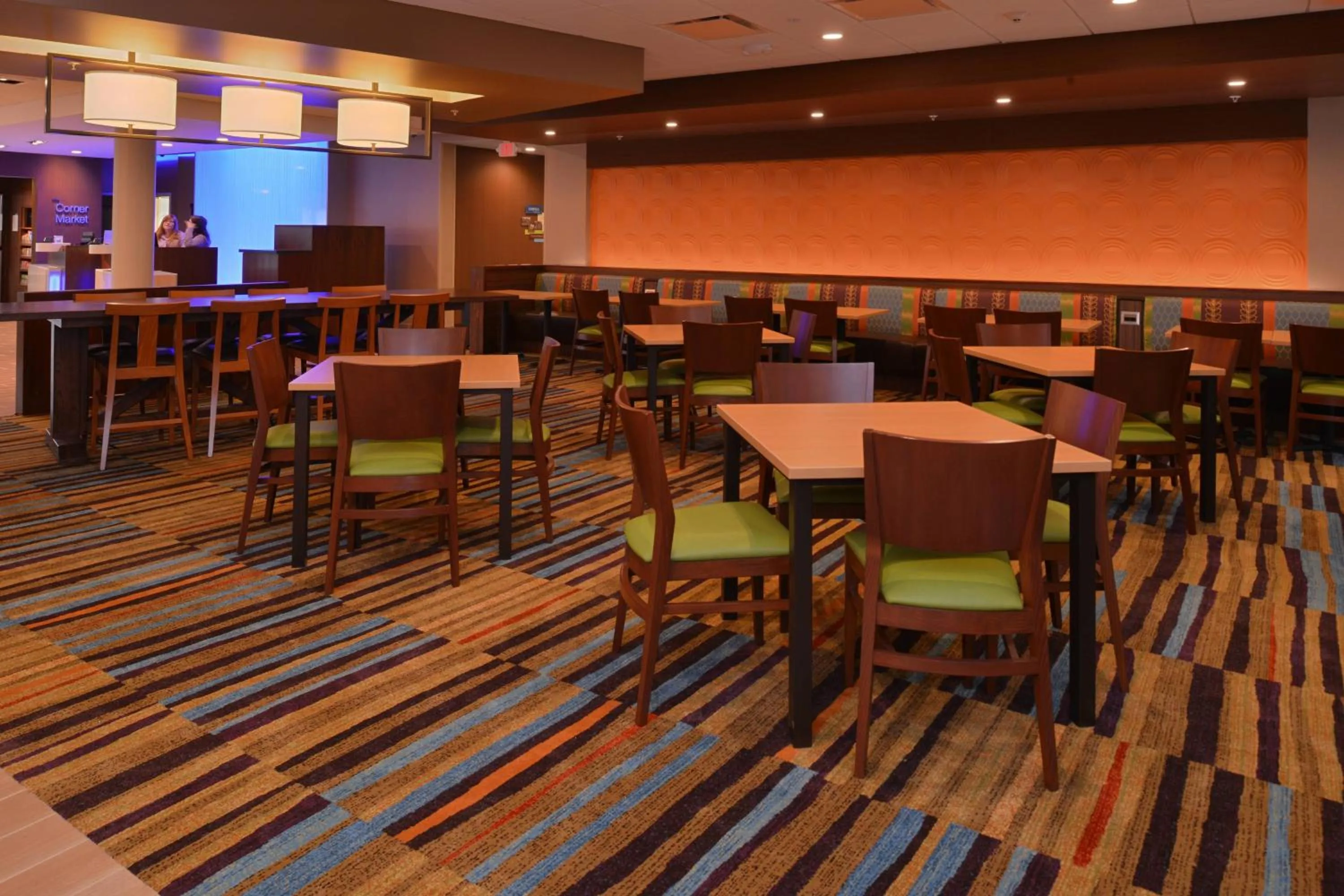 Breakfast in Fairfield Inn & Suites by Marriott Fremont