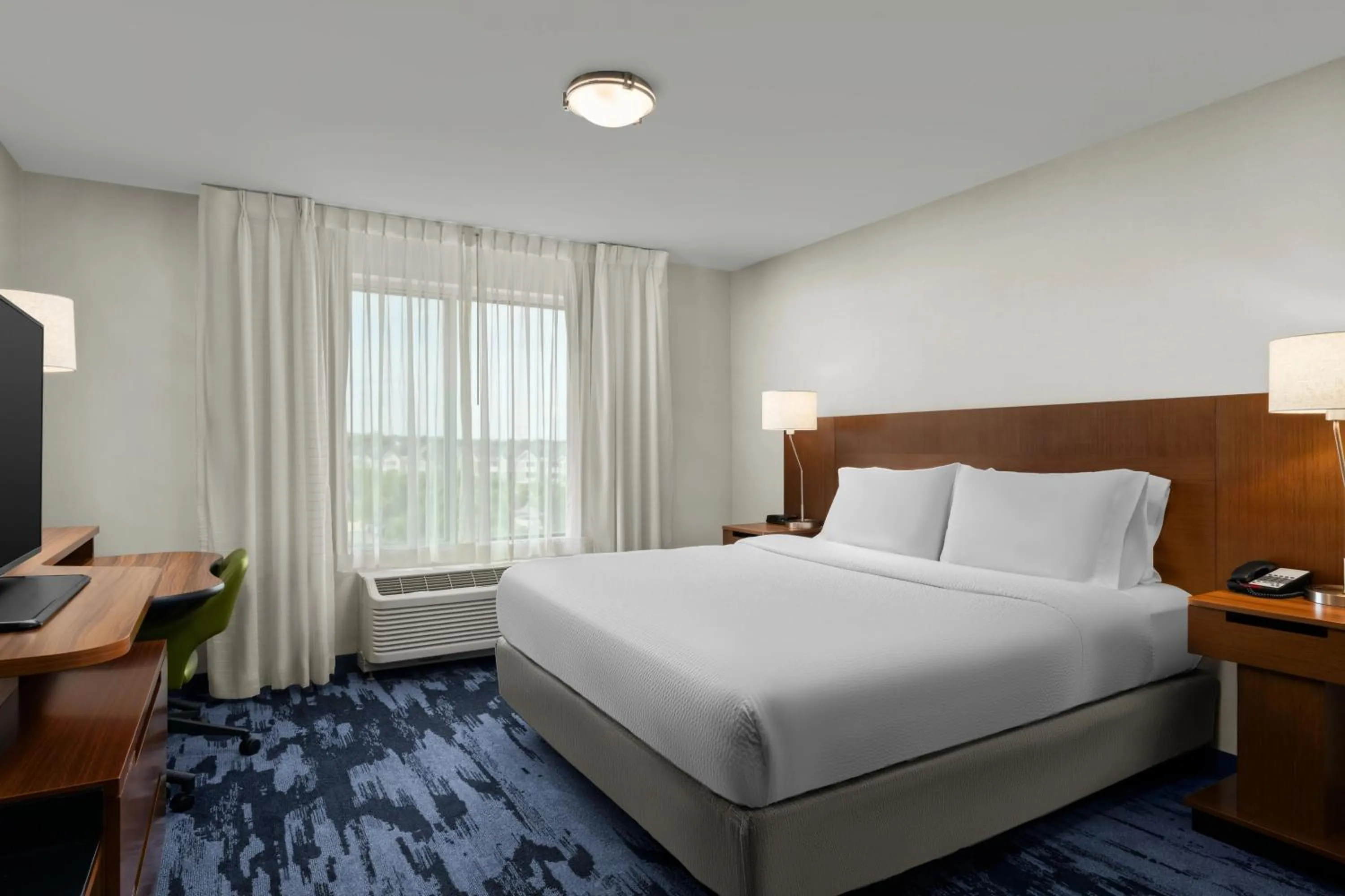 Bed in Fairfield Inn & Suites by Marriott Salt Lake City Midvale