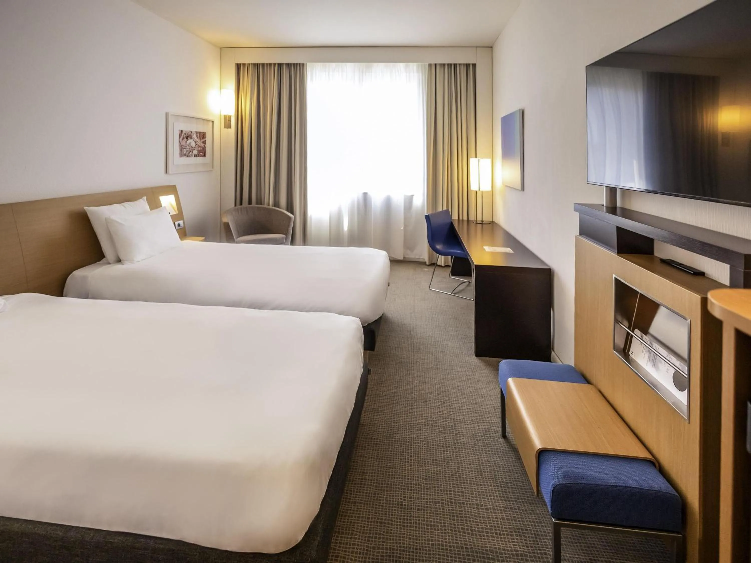 Bedroom, Bed in Novotel Salerno Est Arechi