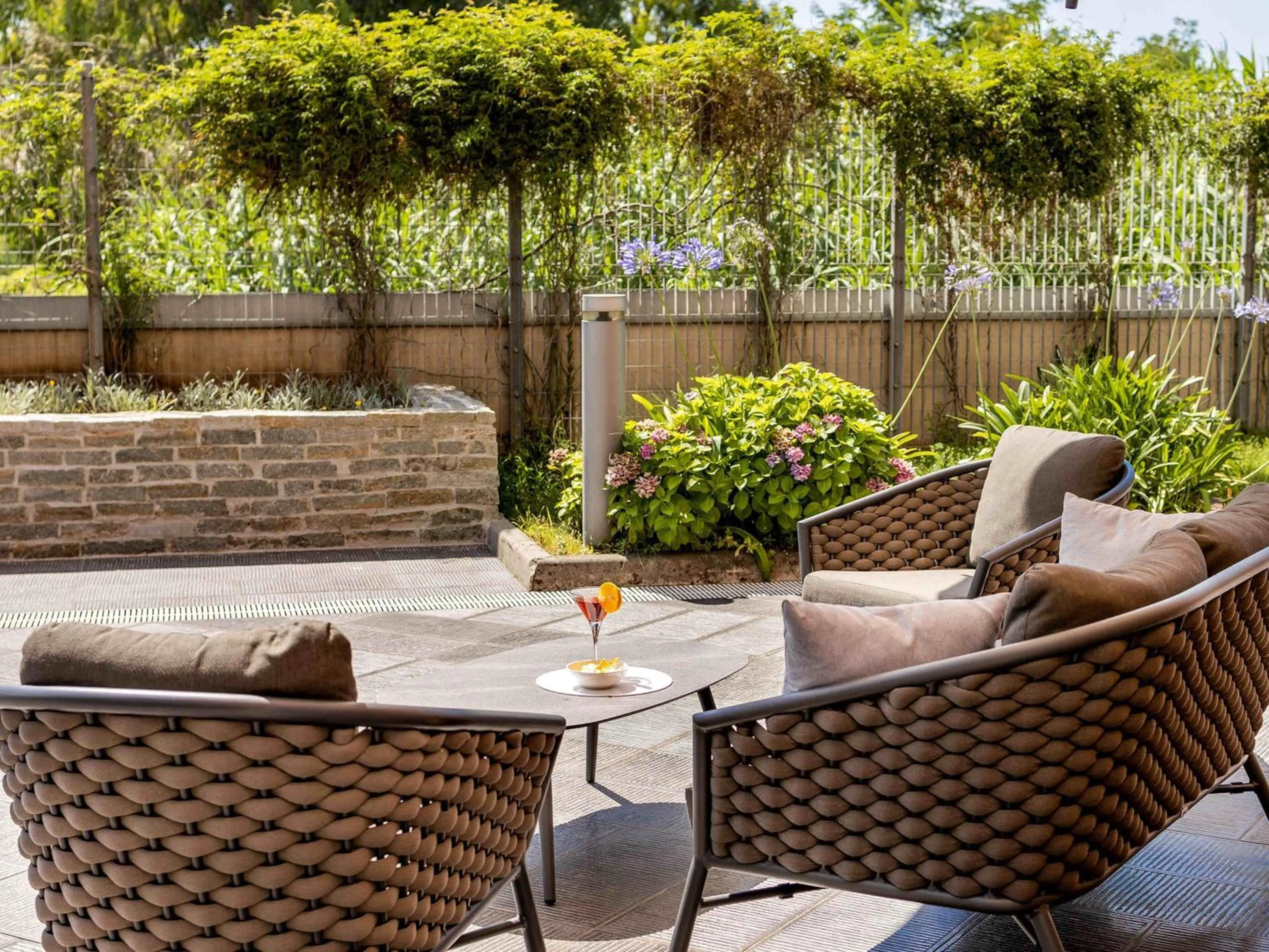 Lounge or bar in Novotel Salerno Est Arechi