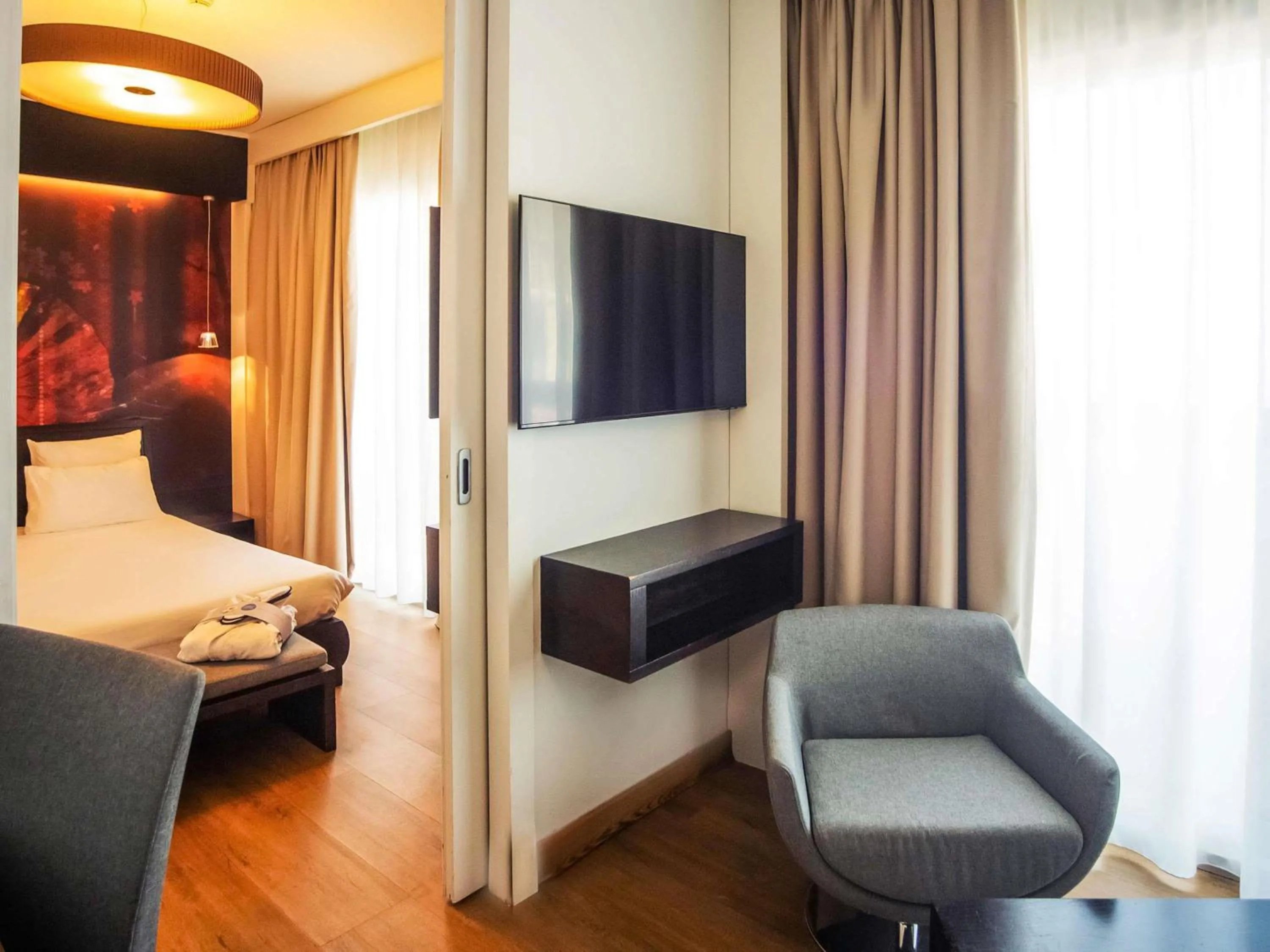 Bedroom, Bed in Novotel Salerno Est Arechi