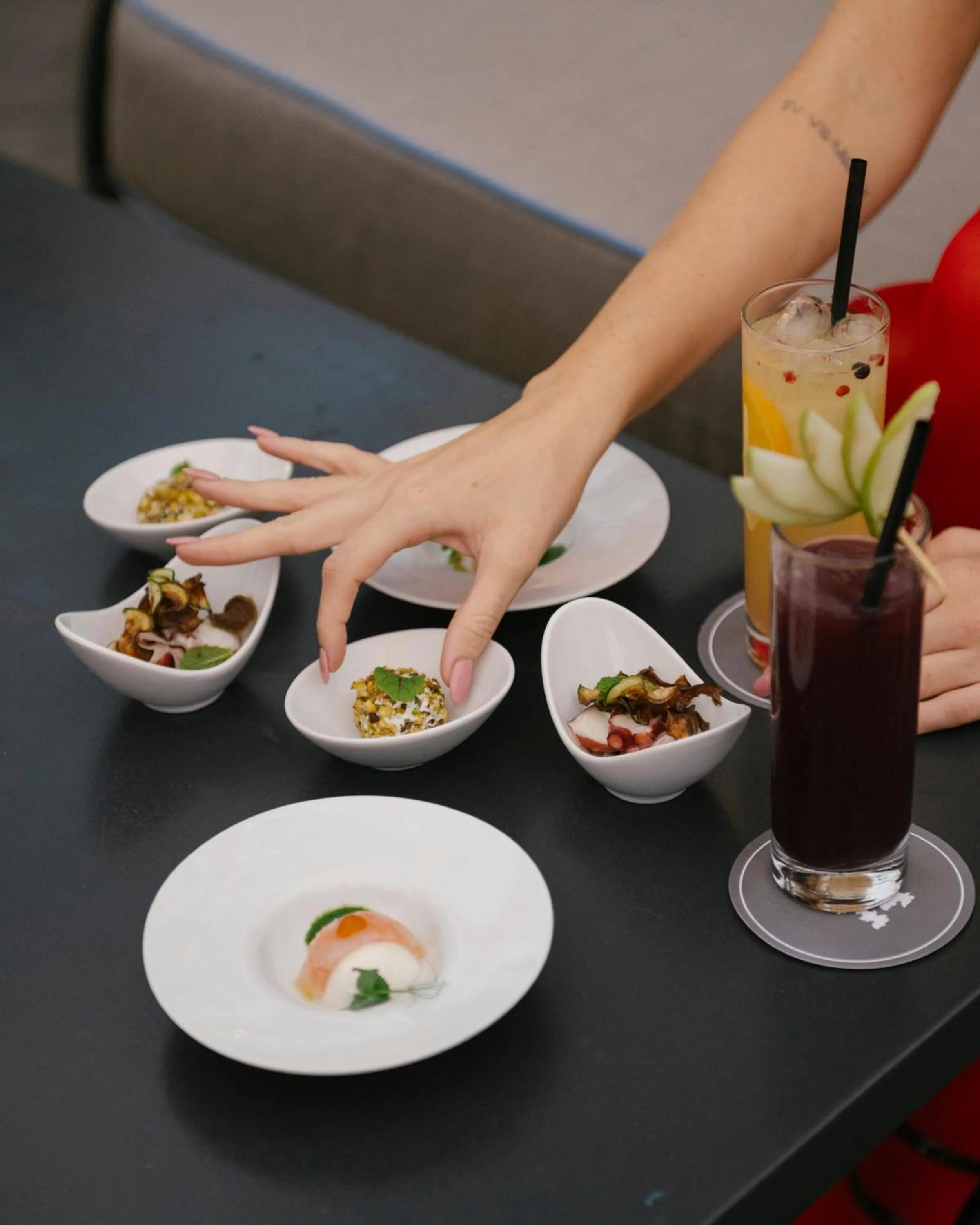 Restaurant/places to eat in Palazzo Caracciolo Naples