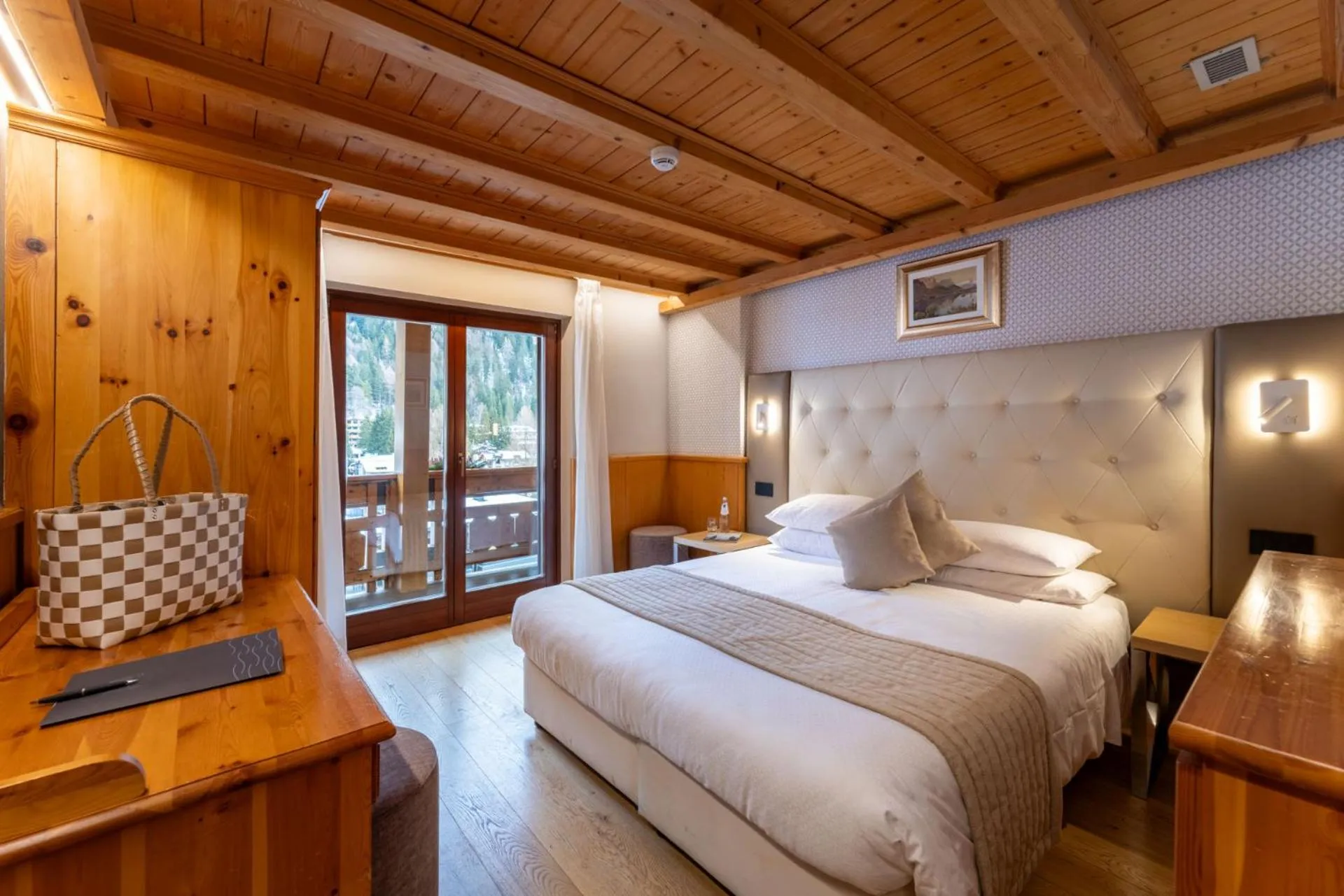 Bed in Hotel Splendid