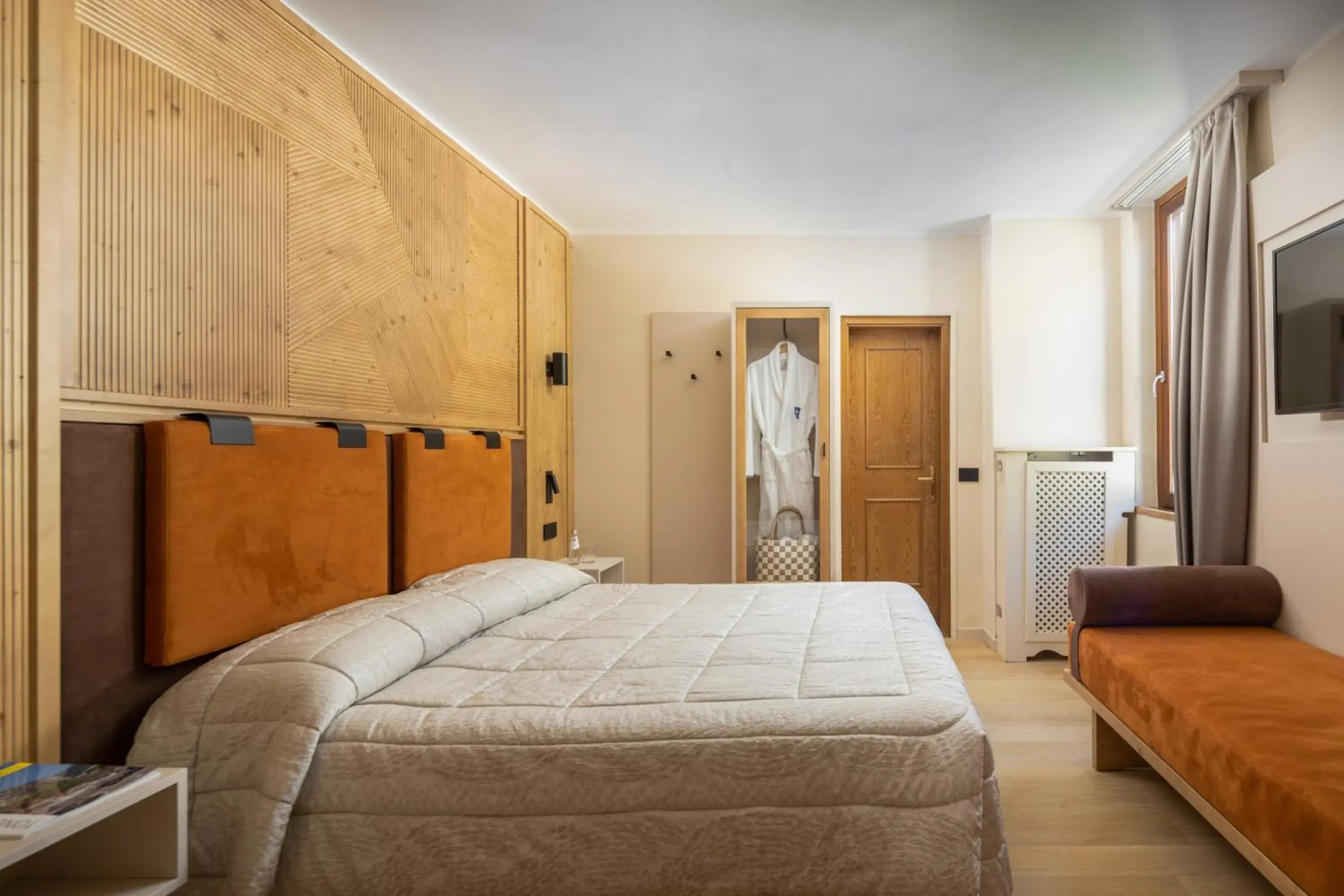 Superior Double or Twin Room in Hotel Splendid Superior Double or Twin Room in Hotel Splendid