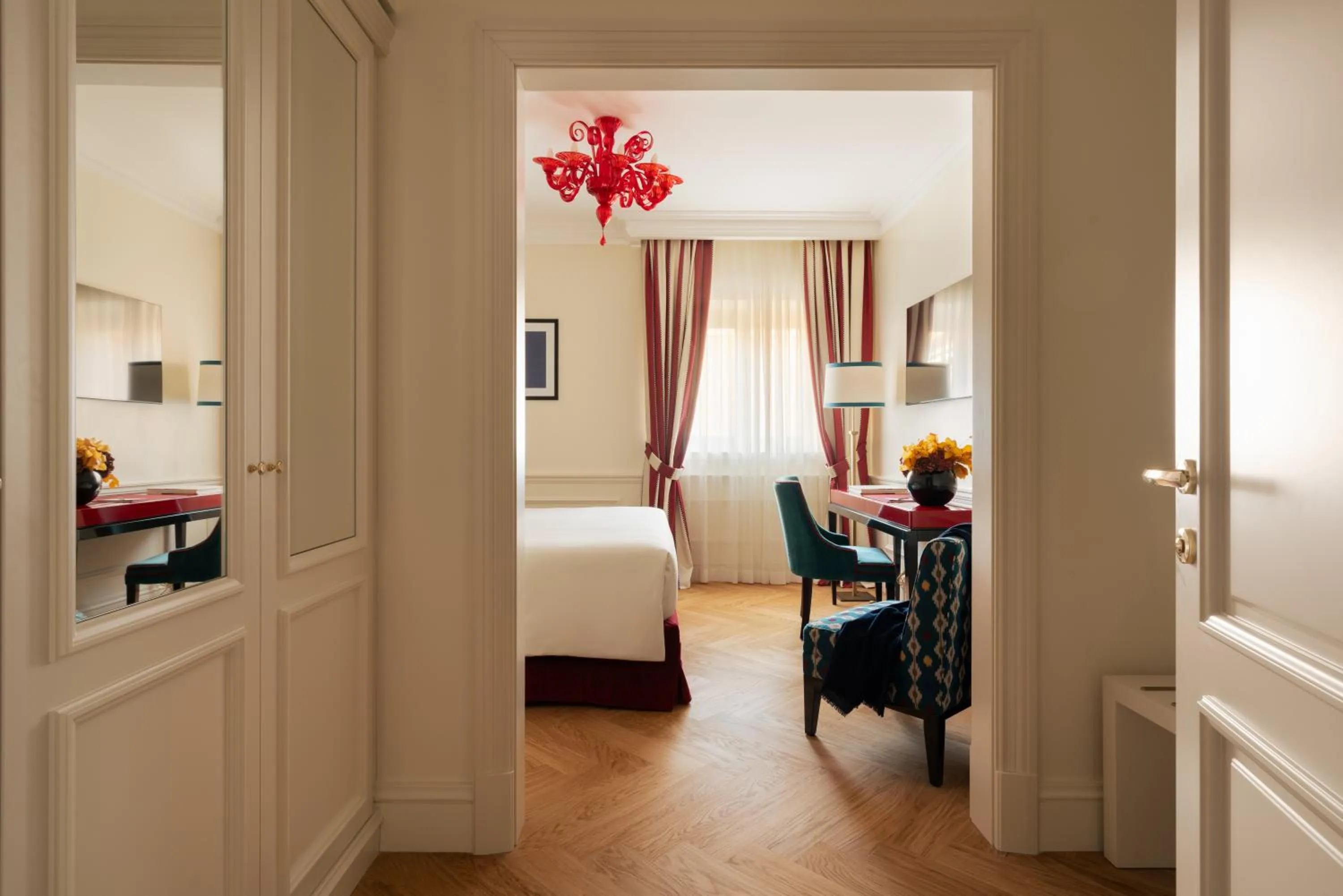 wardrobe, Bed in Palazzo Ripetta