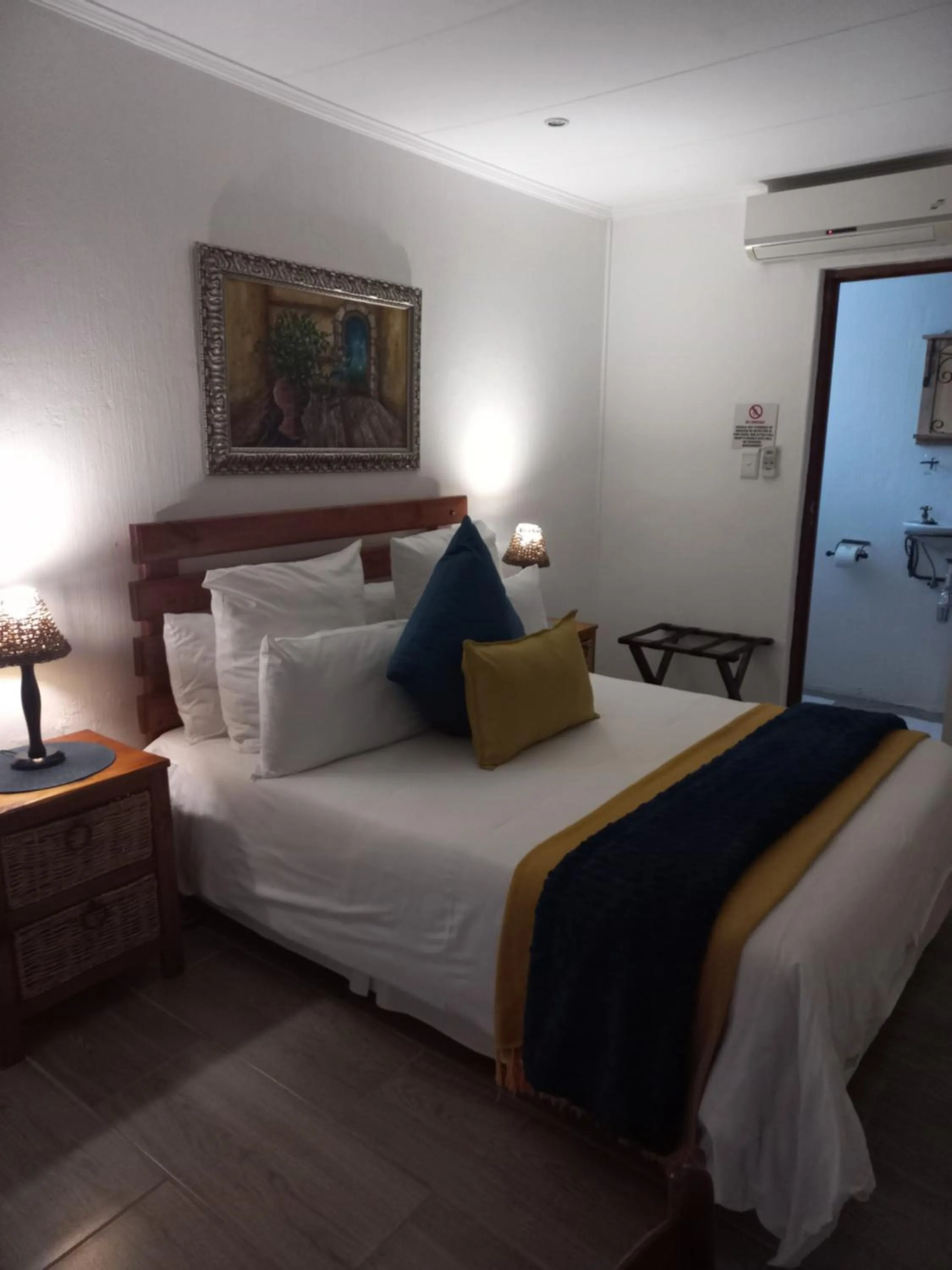 Bedroom, Bed in J'Cups Guest House