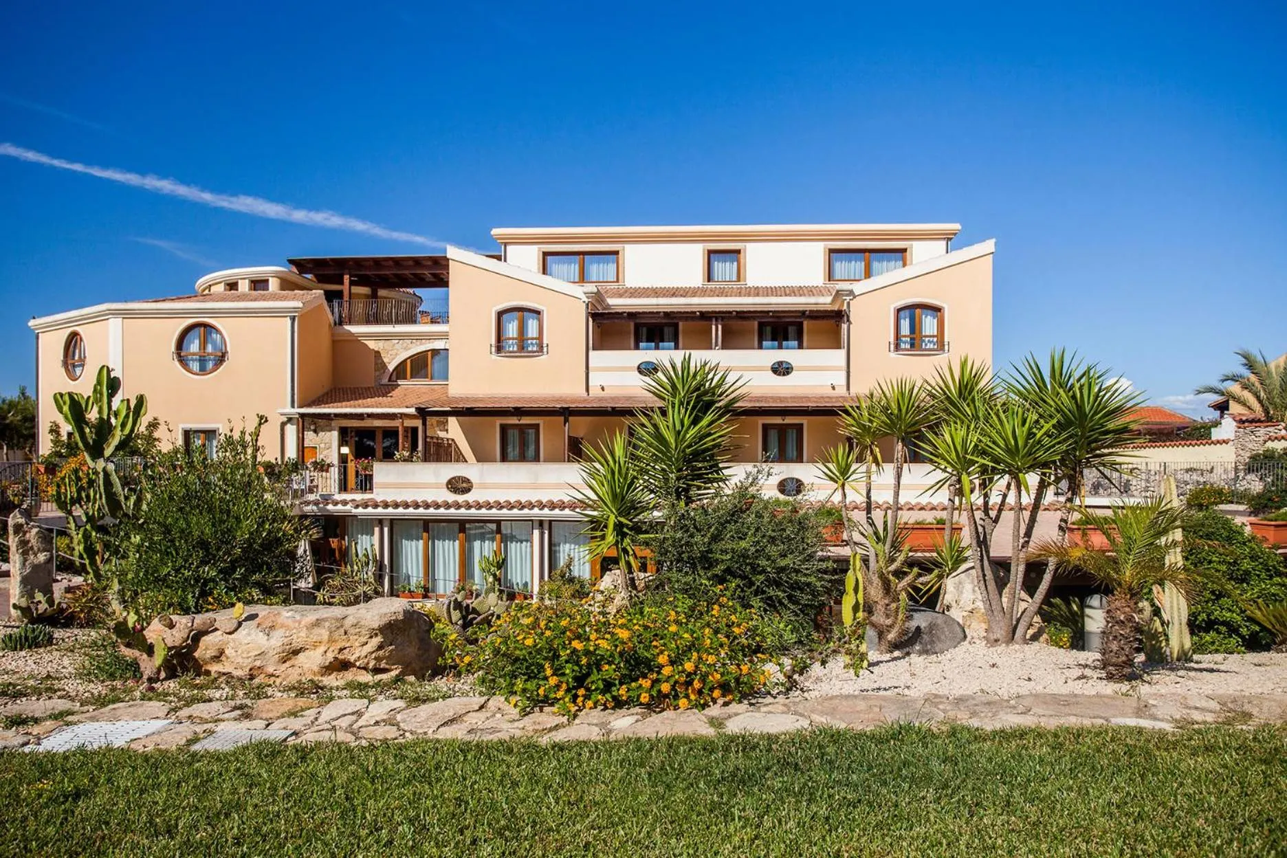 Property building in Hotel Raffael PHG