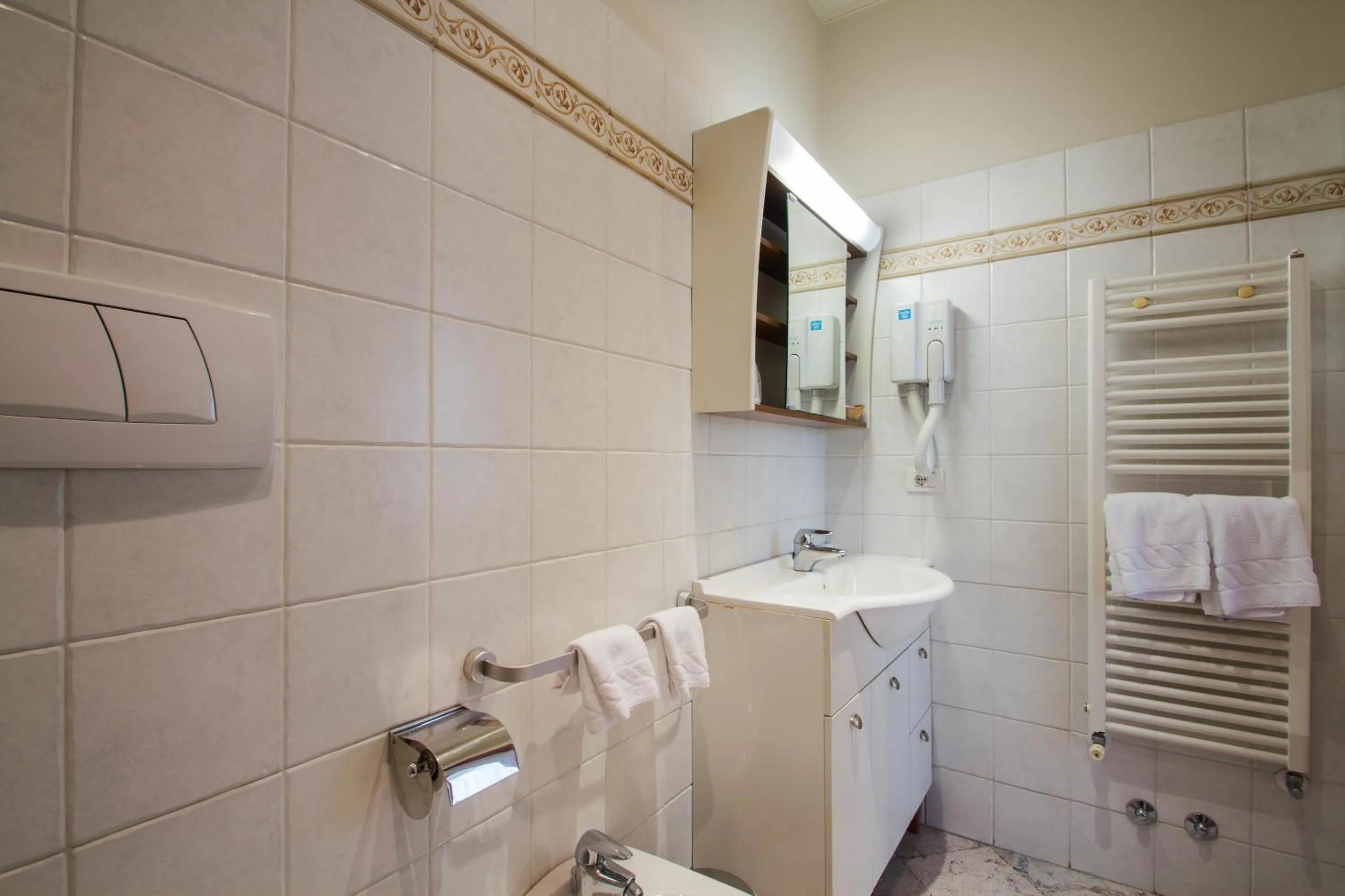Bathroom in Hotel Corso Alaxi Hotels