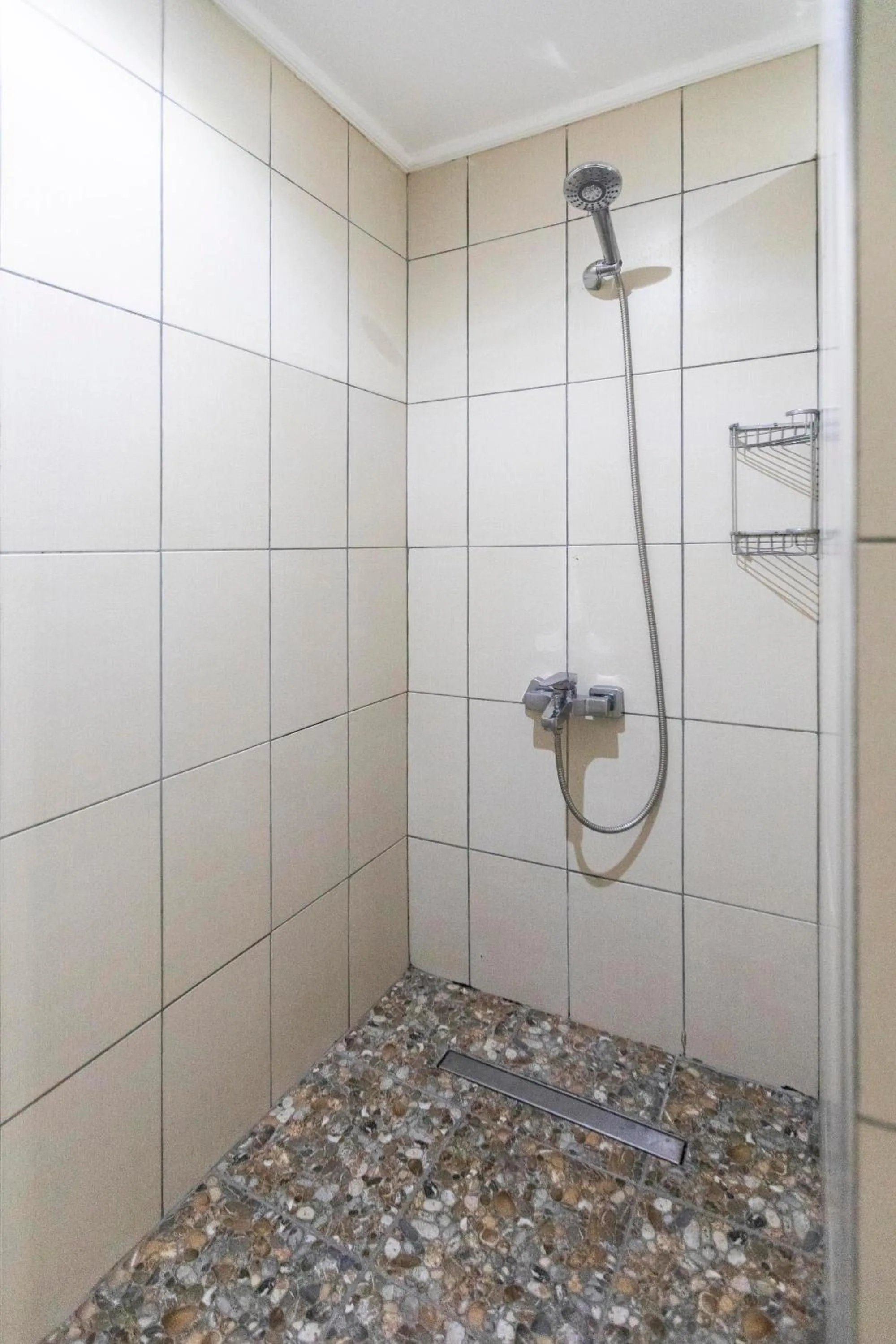 Shower in Manastir Hotel & Suites