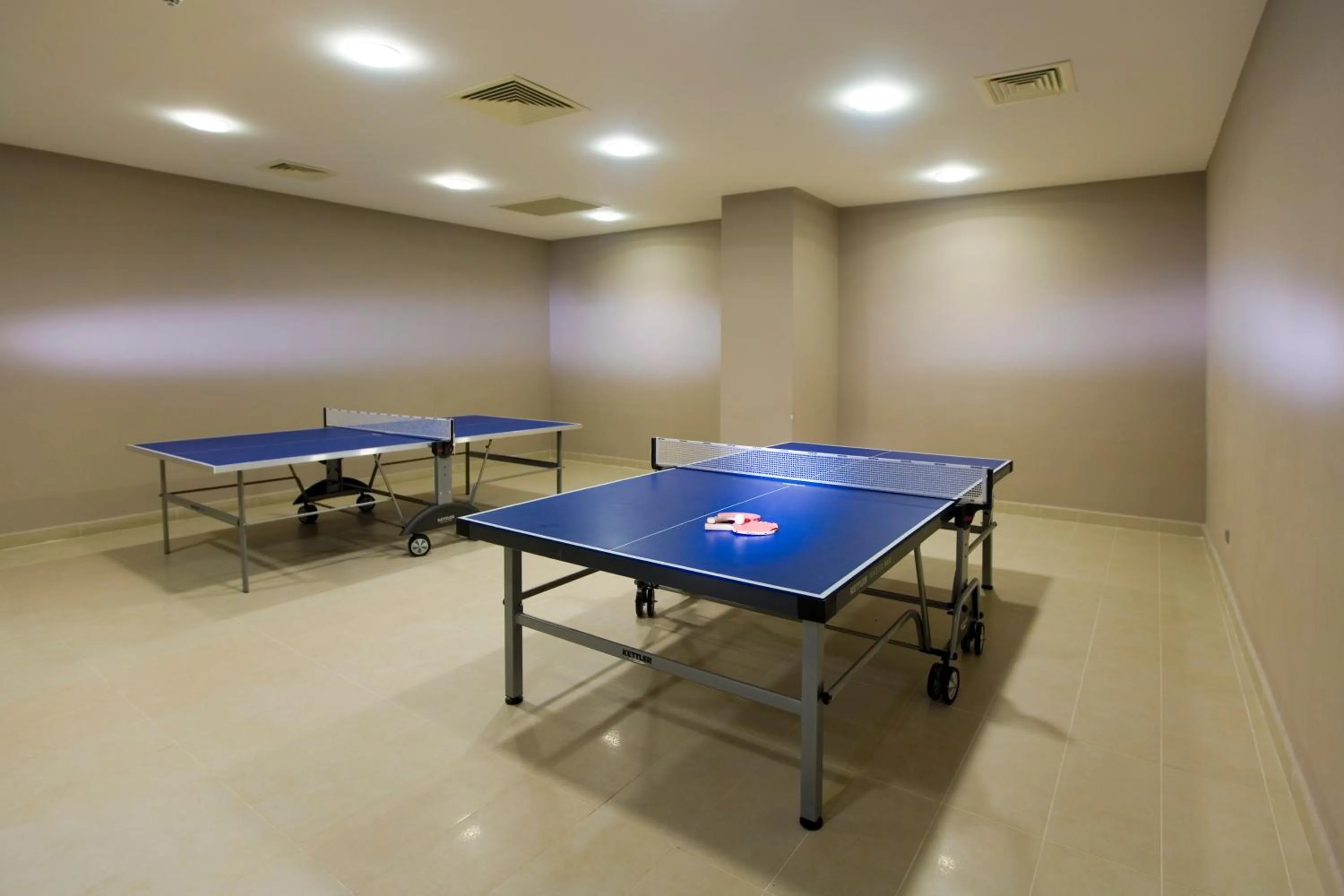 Table tennis in Fantasia Deluxe Hotel