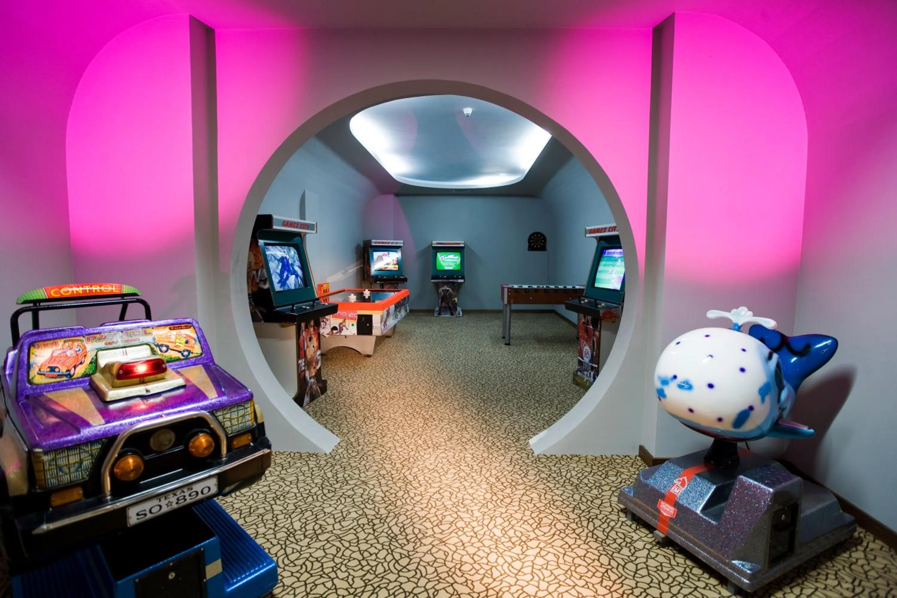 Game Room in Fantasia Deluxe Hotel