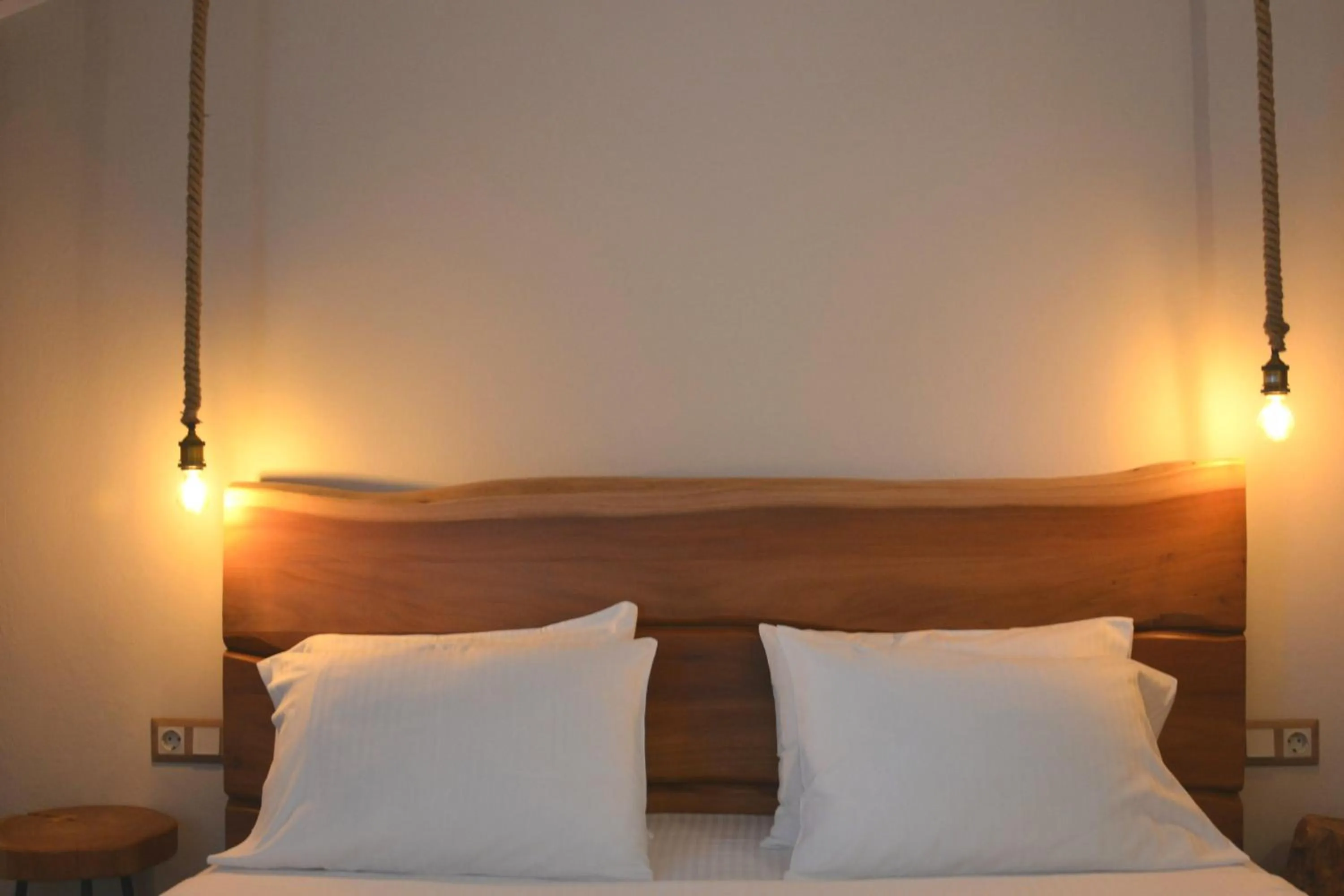 Bed in Sunrise Hotel