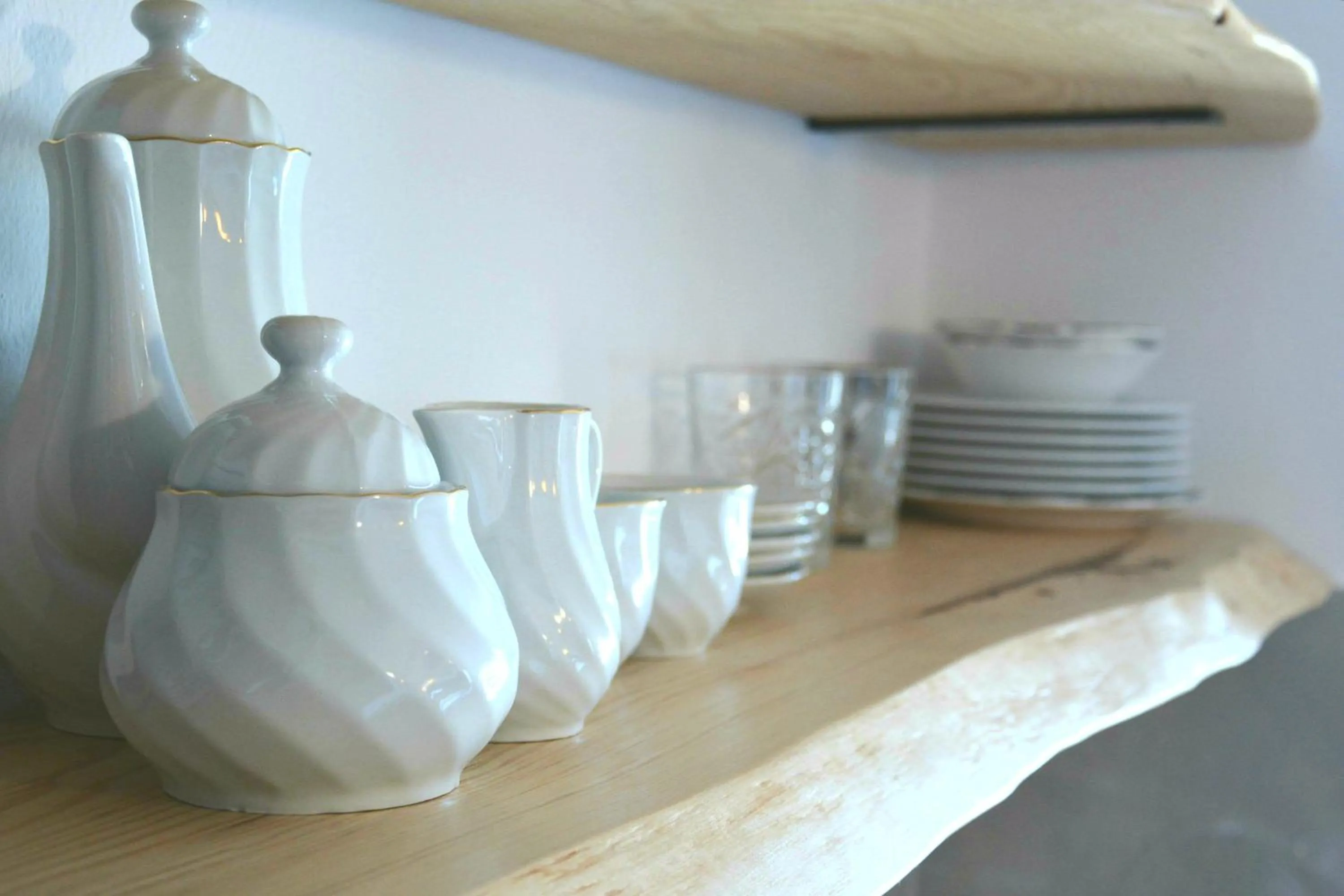 Coffee/tea facilities in Sunrise Hotel