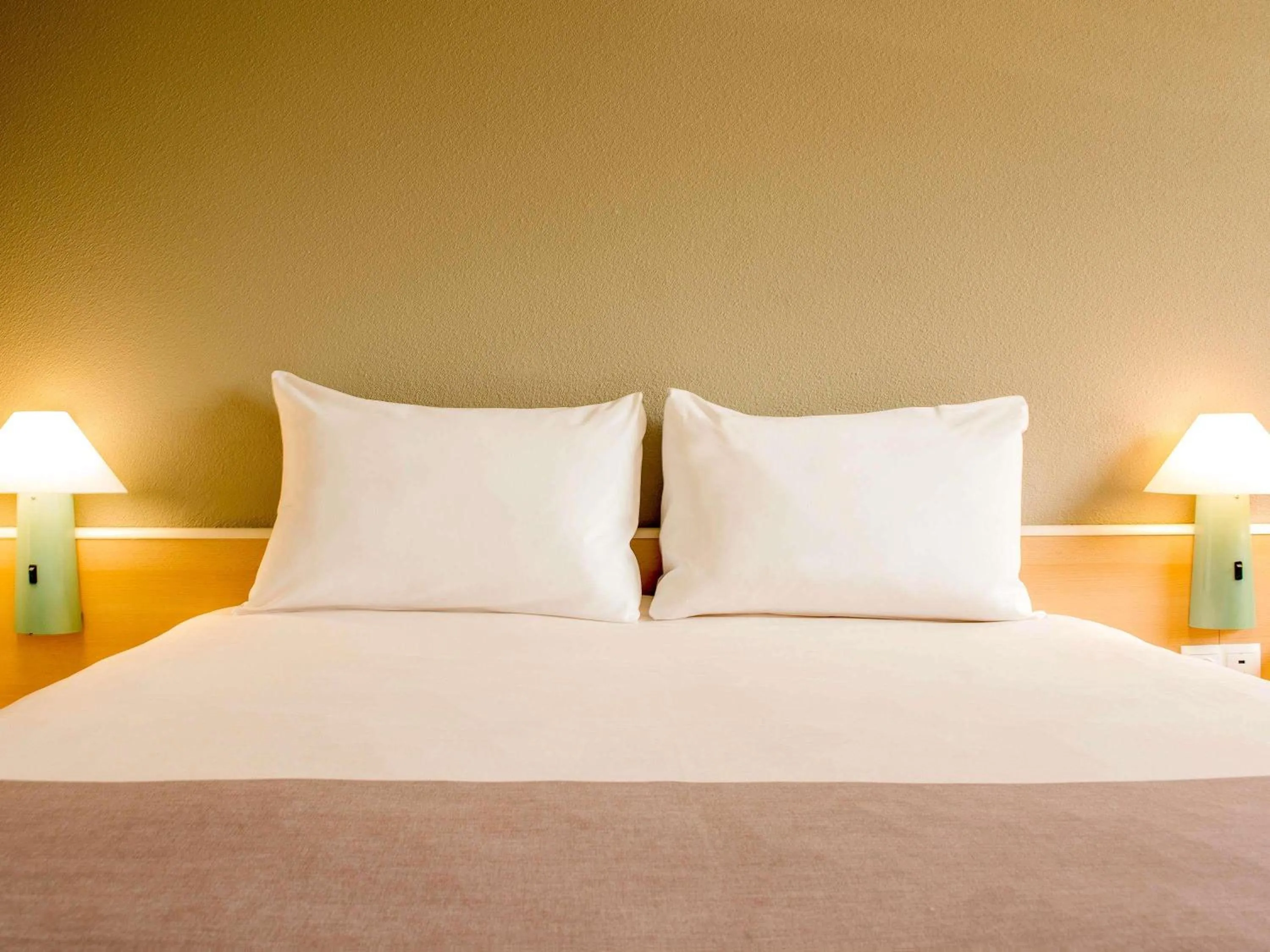 Bedroom, Bed in Hotel Ibis Łódź Centrum