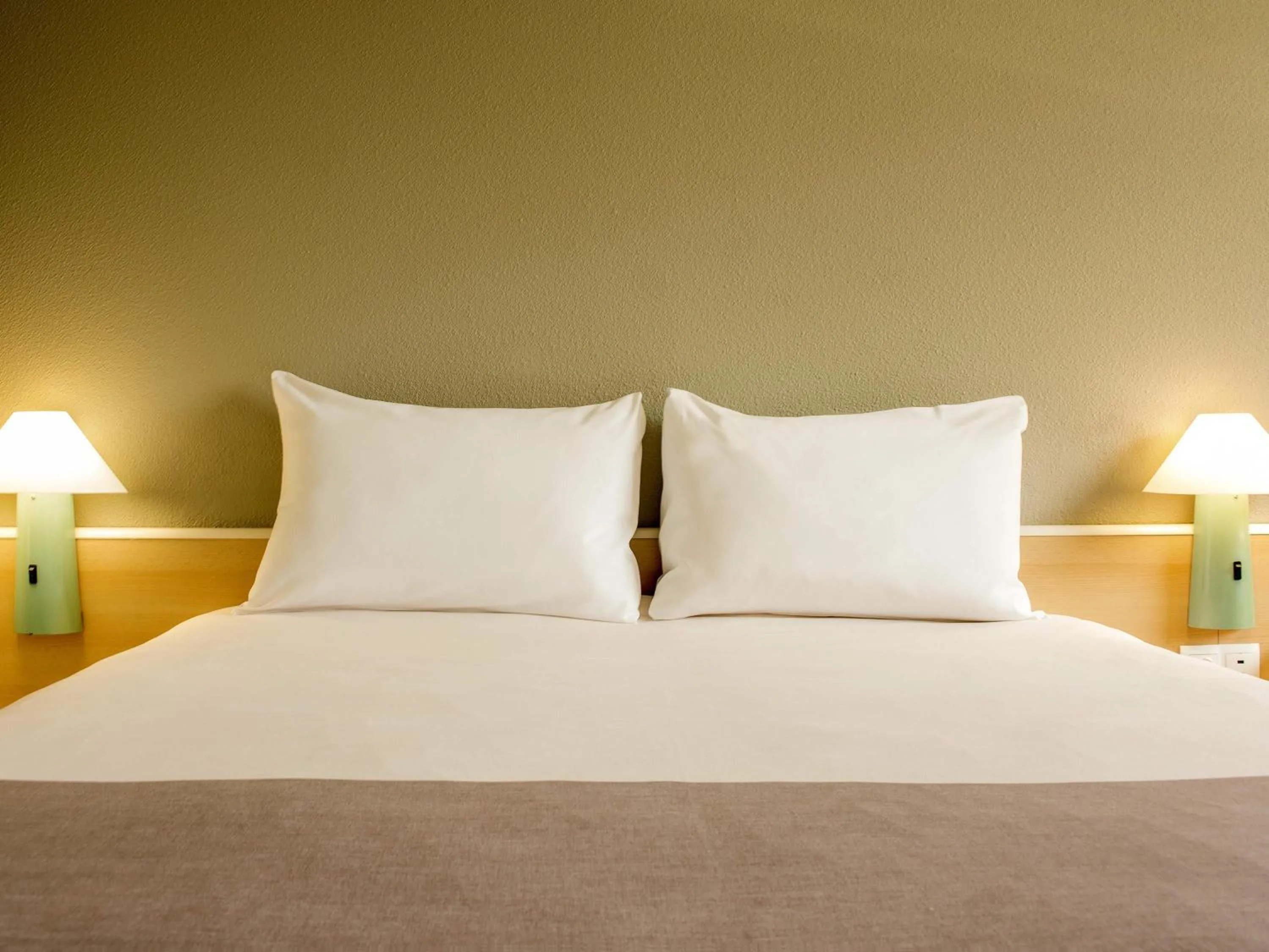 Bedroom, Bed in Hotel Ibis Łódź Centrum