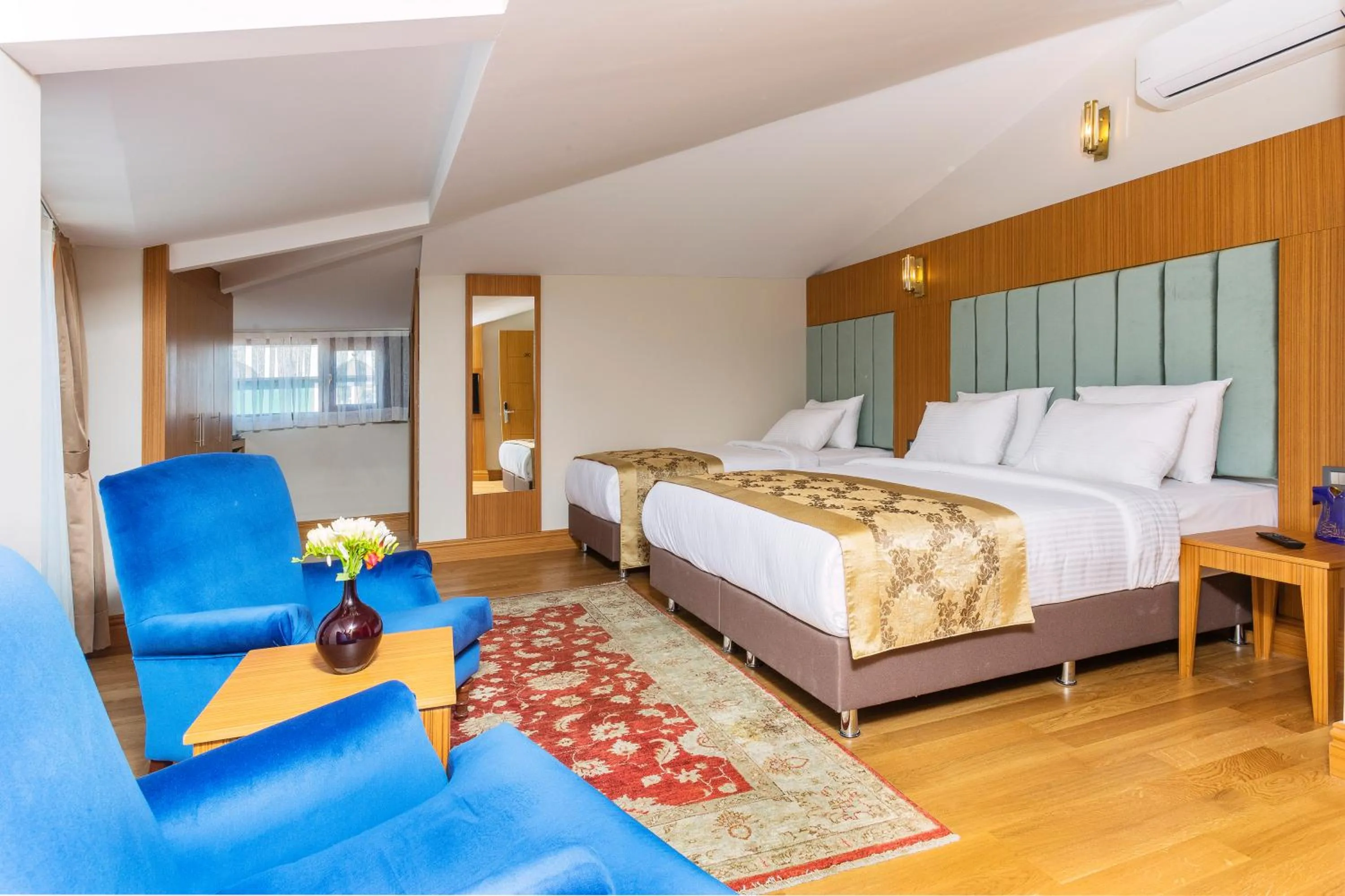 Photo of the whole room, Bed in Acra Hotel - Special Category