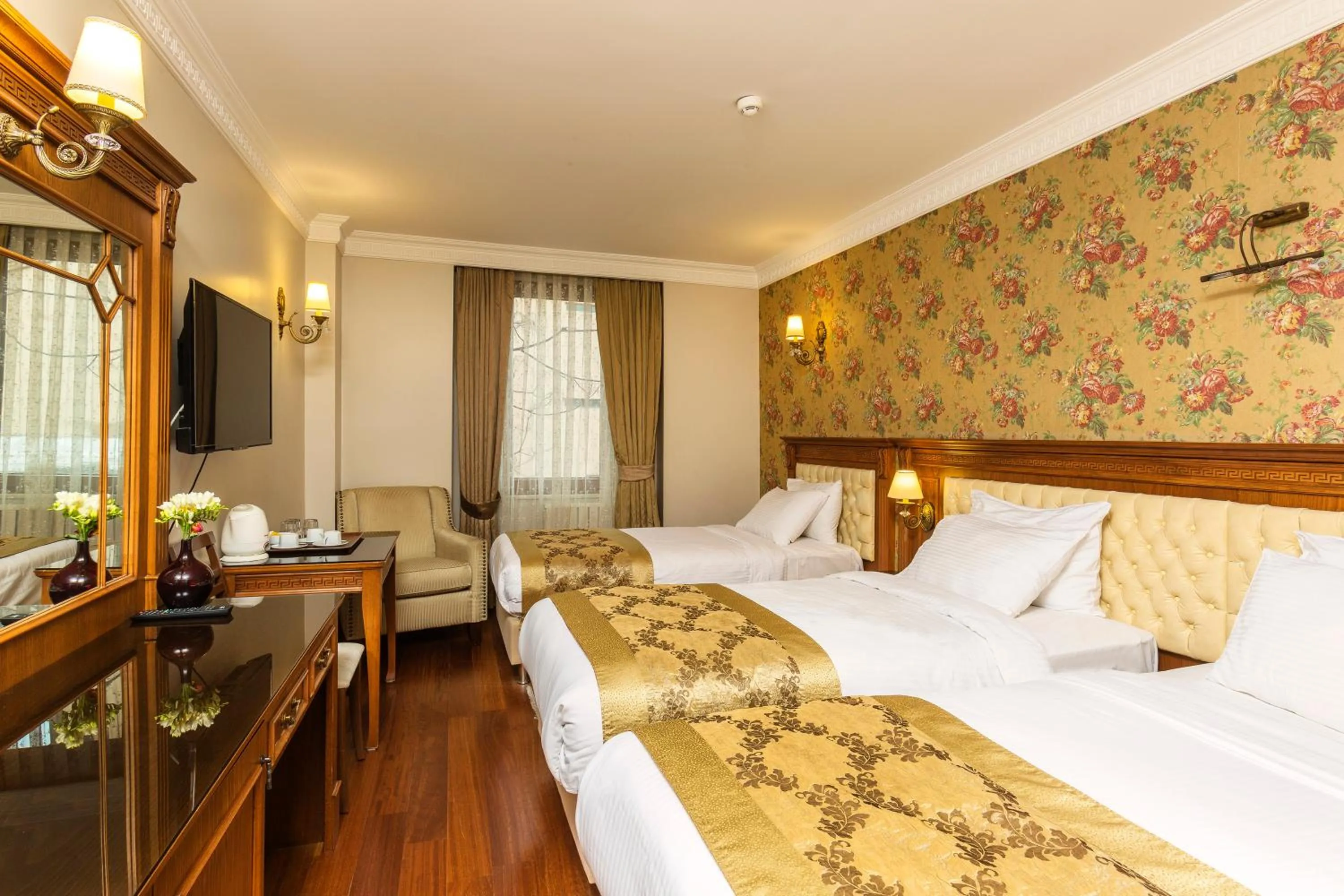 Photo of the whole room, Bed in Acra Hotel - Special Category