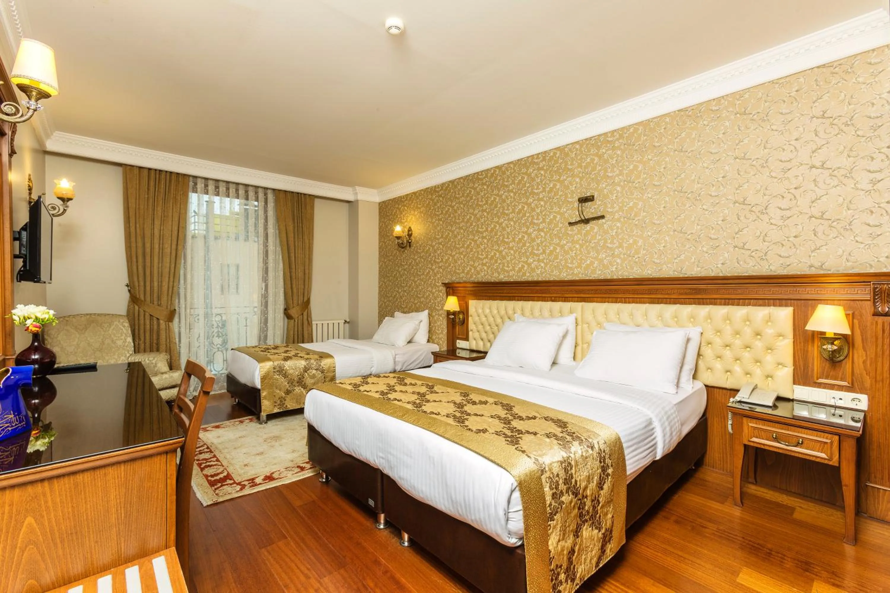 Photo of the whole room, Bed in Acra Hotel - Special Category